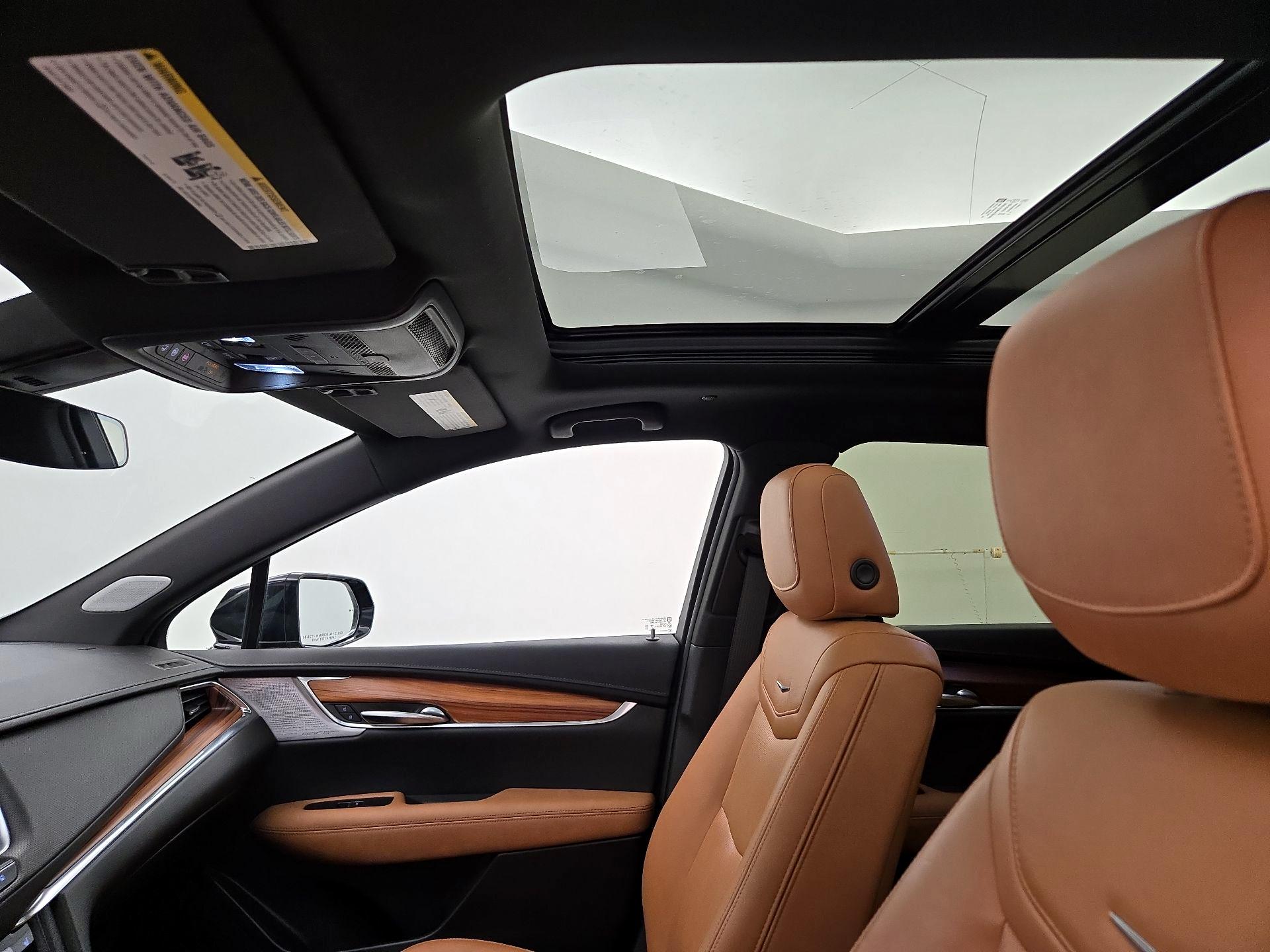 Thumbnail: 2023 Cadillac XT5 - 20