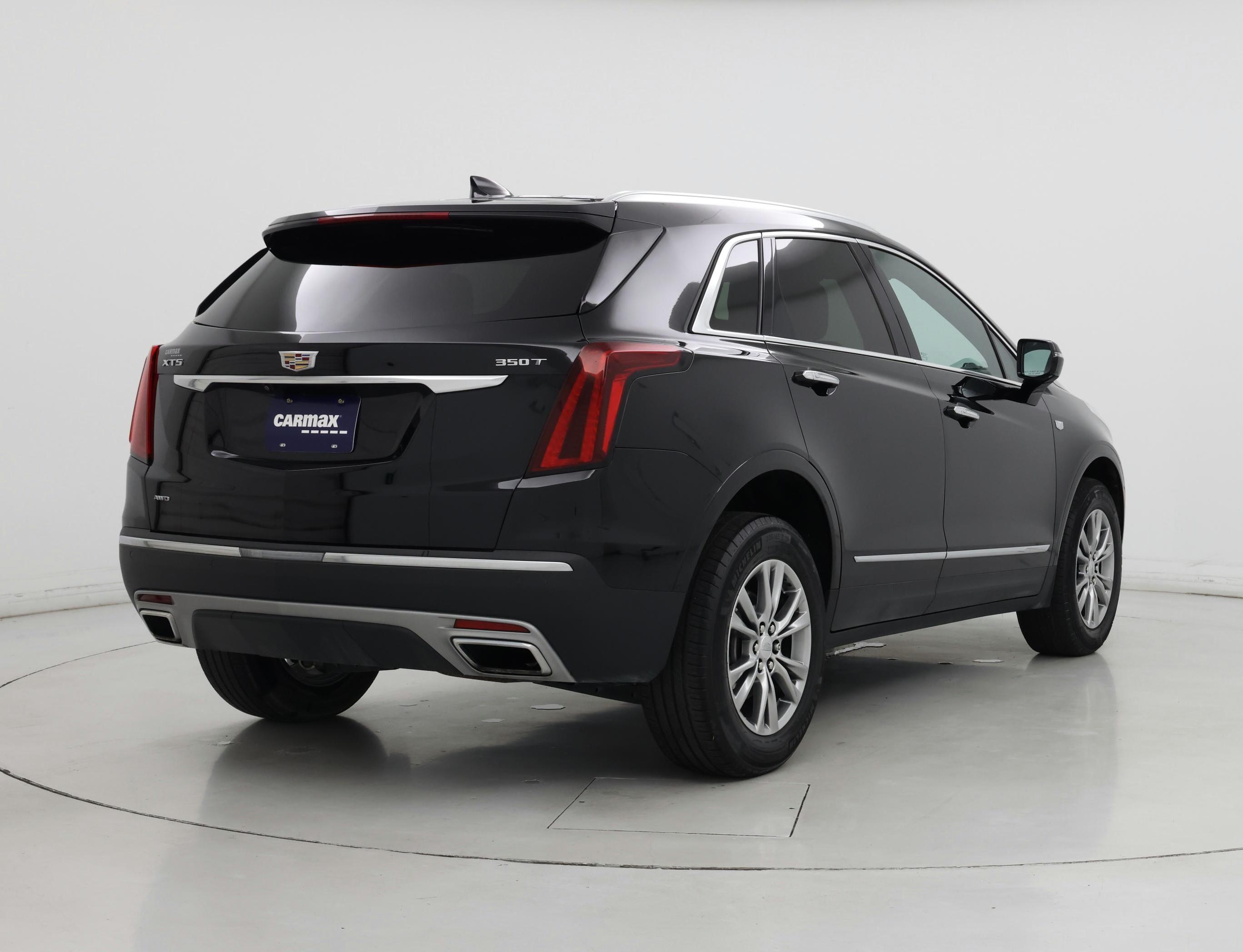 Thumbnail: 2023 Cadillac XT5 - 8