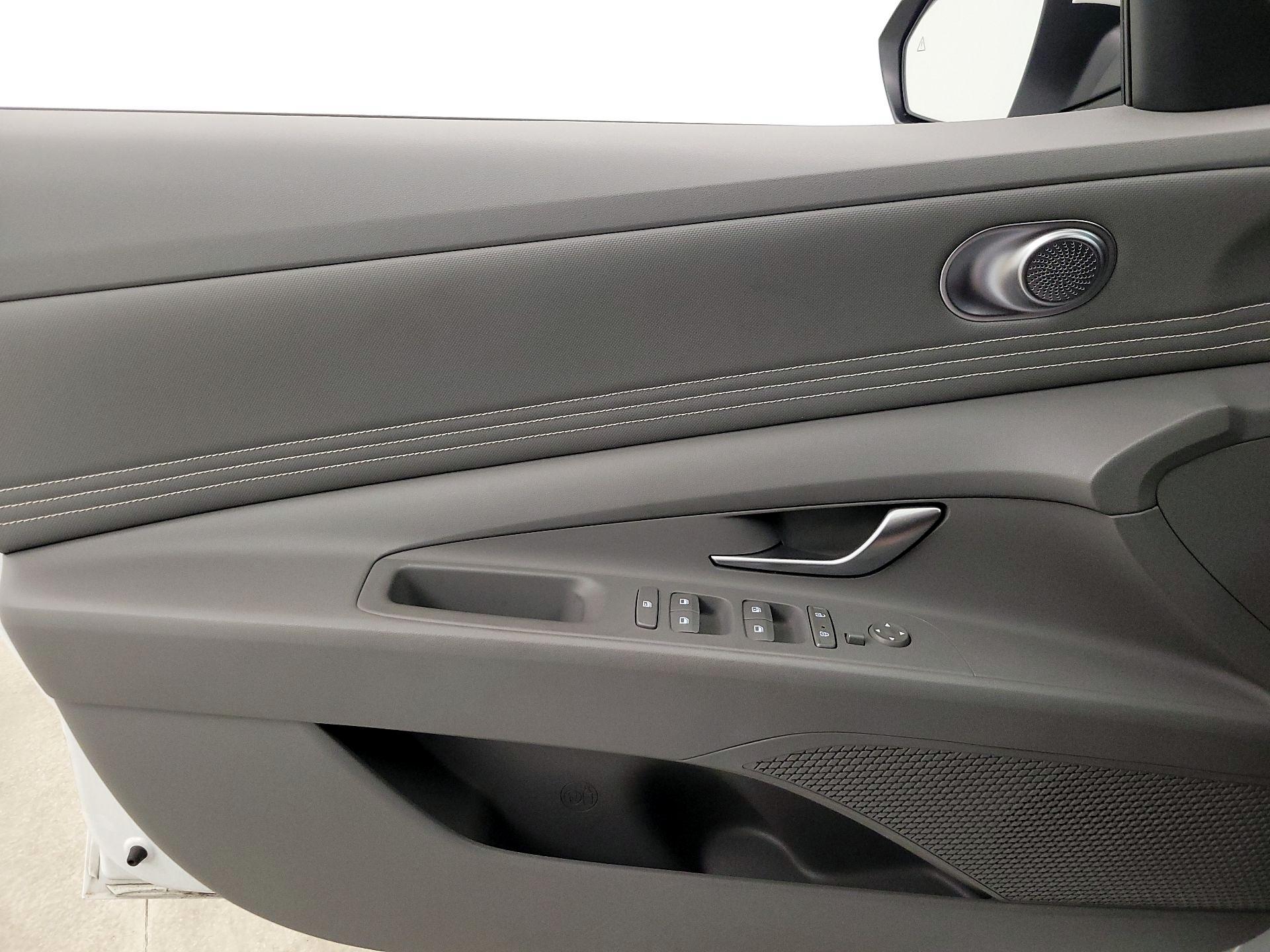 Thumbnail: 2023 Hyundai Elantra - 12