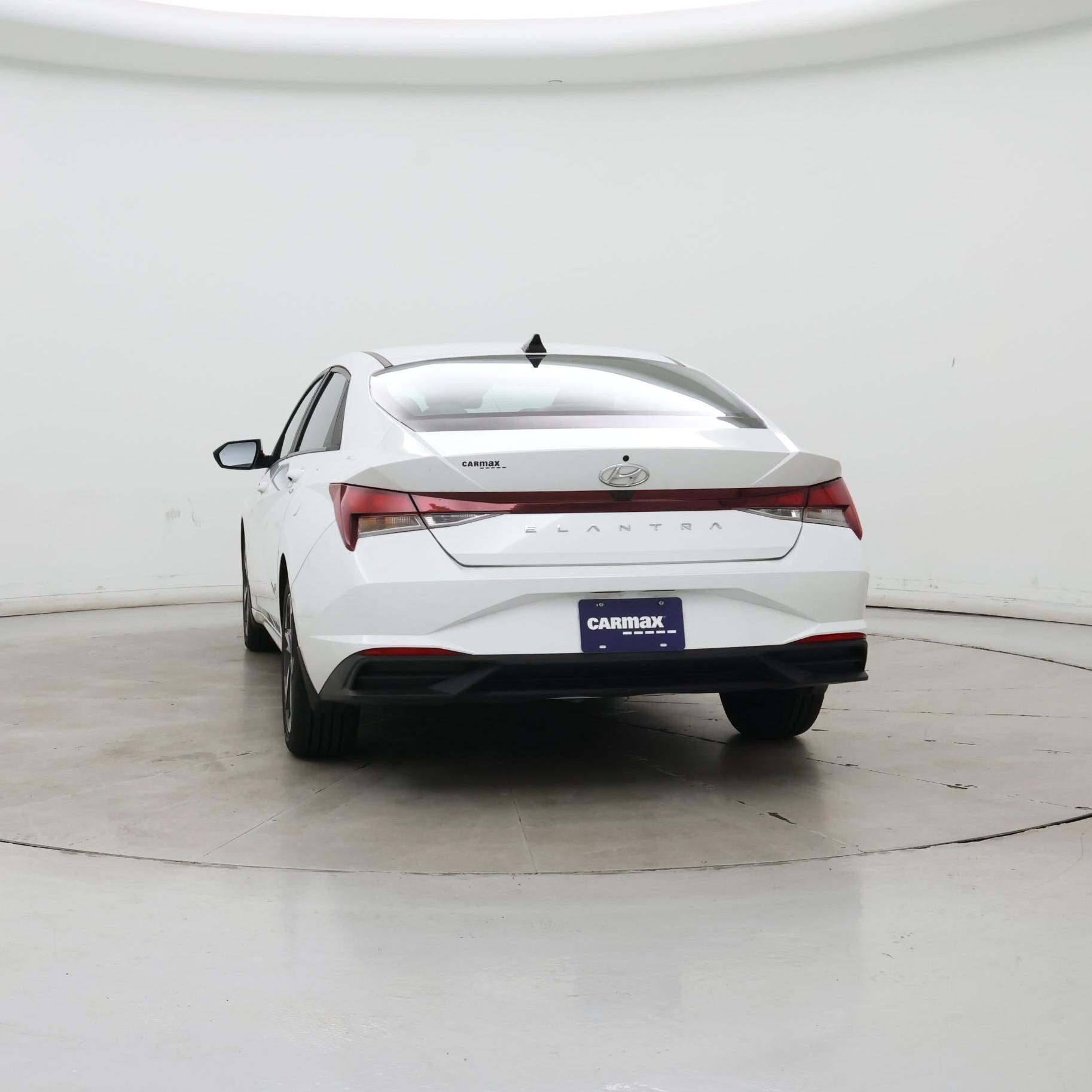 Thumbnail: 2023 Hyundai Elantra - 6