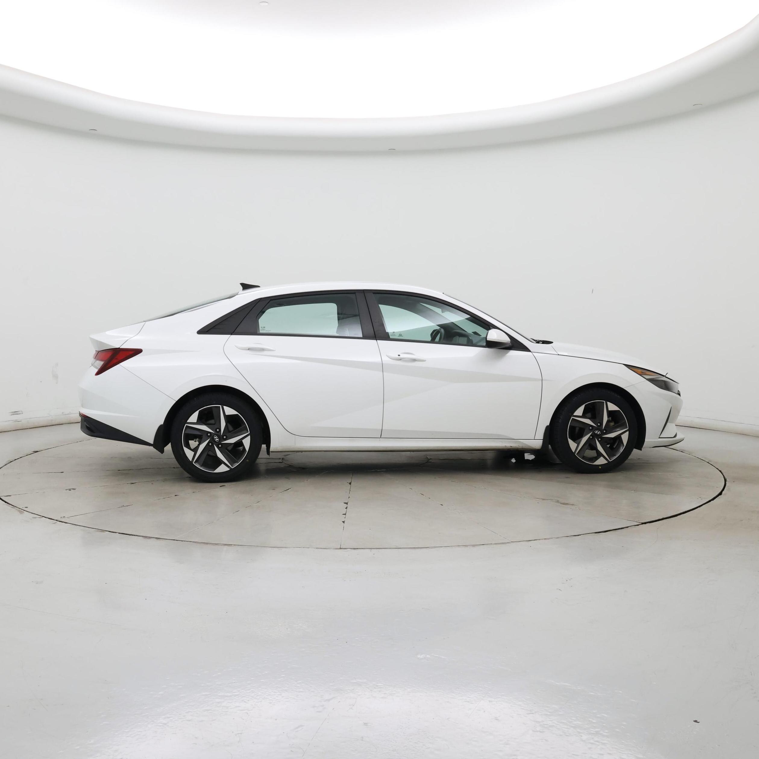 Thumbnail: 2023 Hyundai Elantra - 7