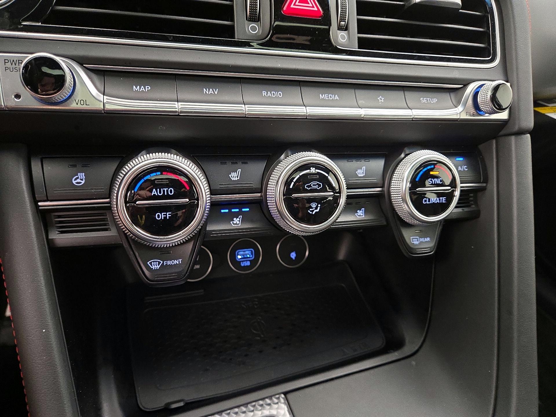 Thumbnail: 2023 Genesis G70 - 17