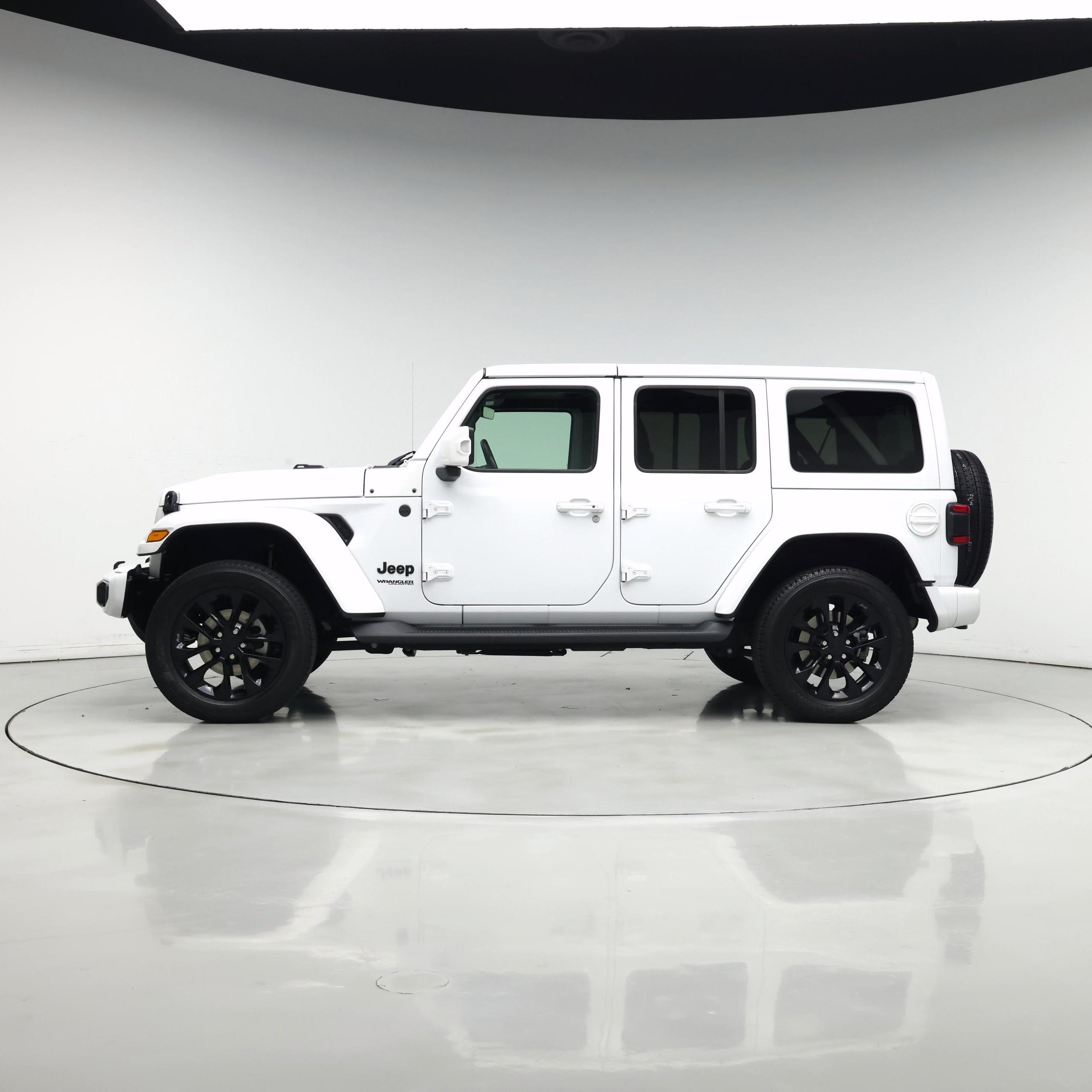 Thumbnail: 2022 Jeep Wrangler - 3