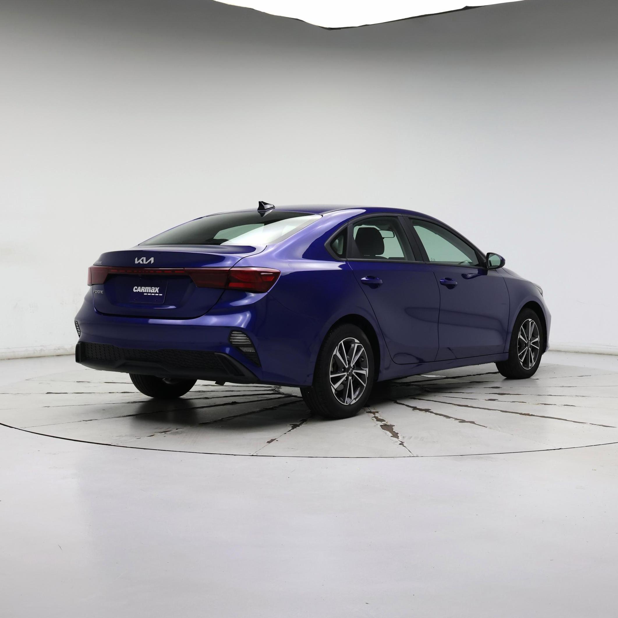 Thumbnail: 2022 Kia Forte - 8