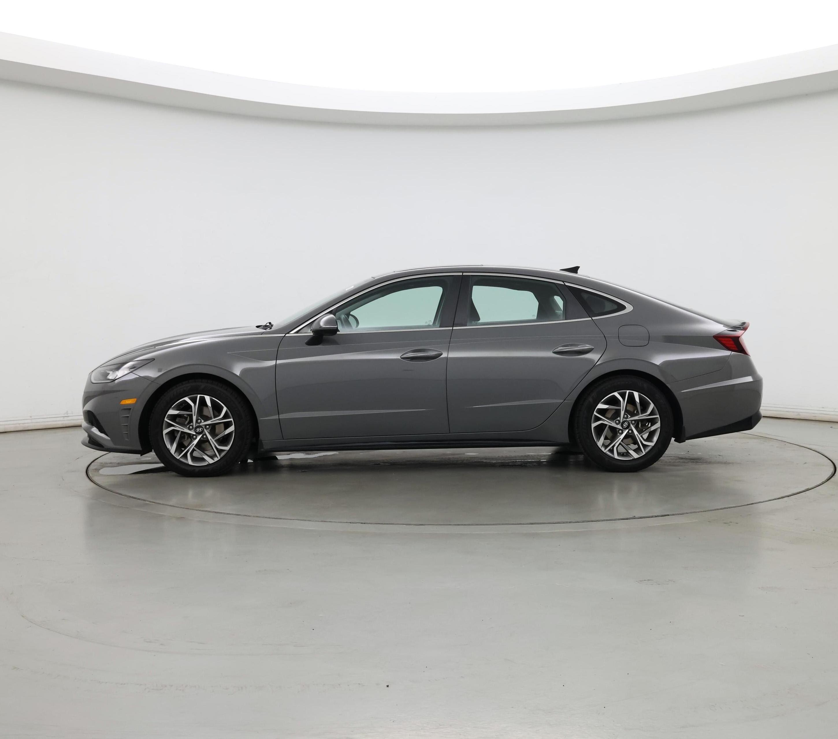 Thumbnail: 2022 Hyundai Sonata - 3