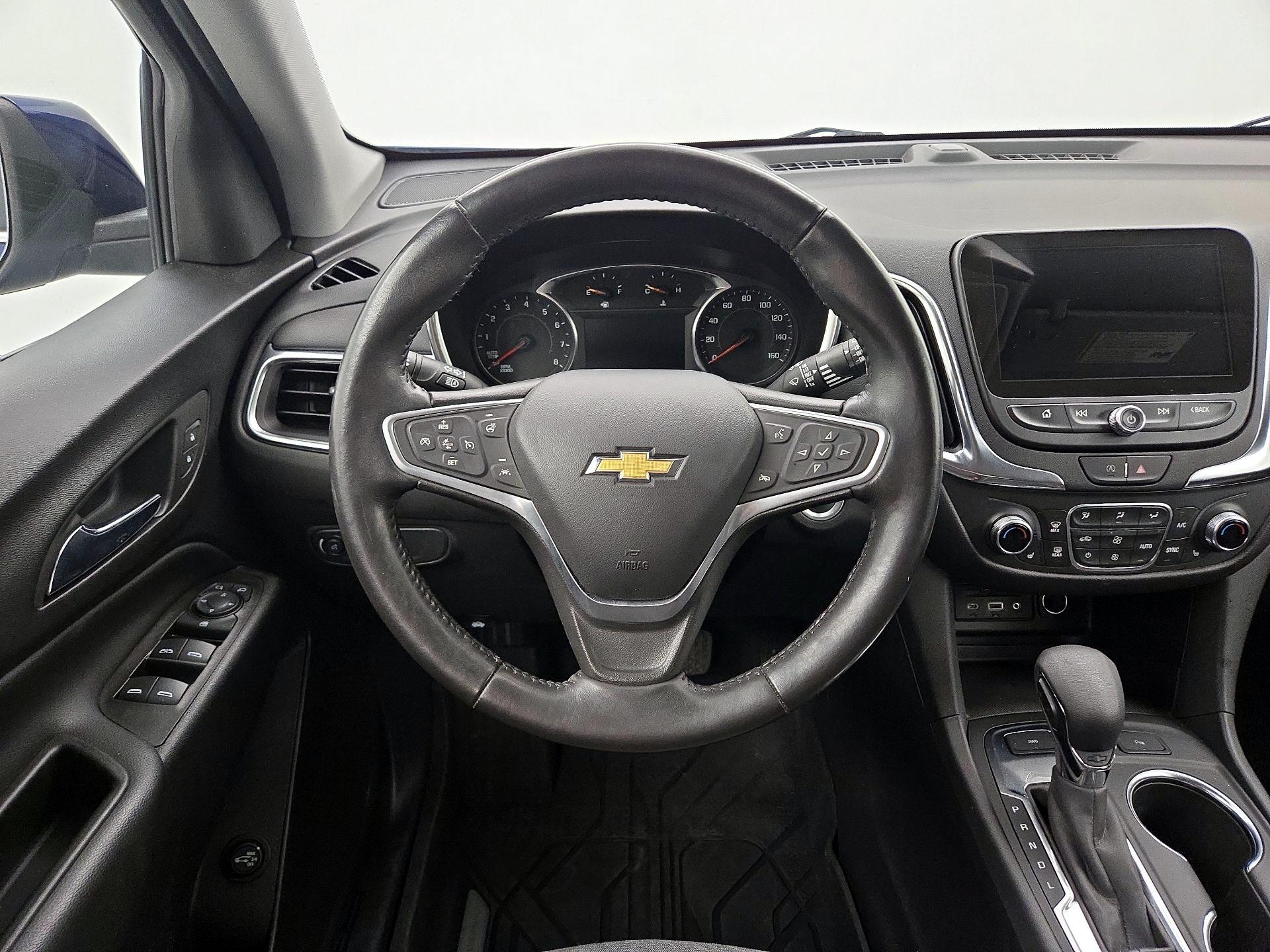 Thumbnail: 2022 Chevrolet Equinox - 10
