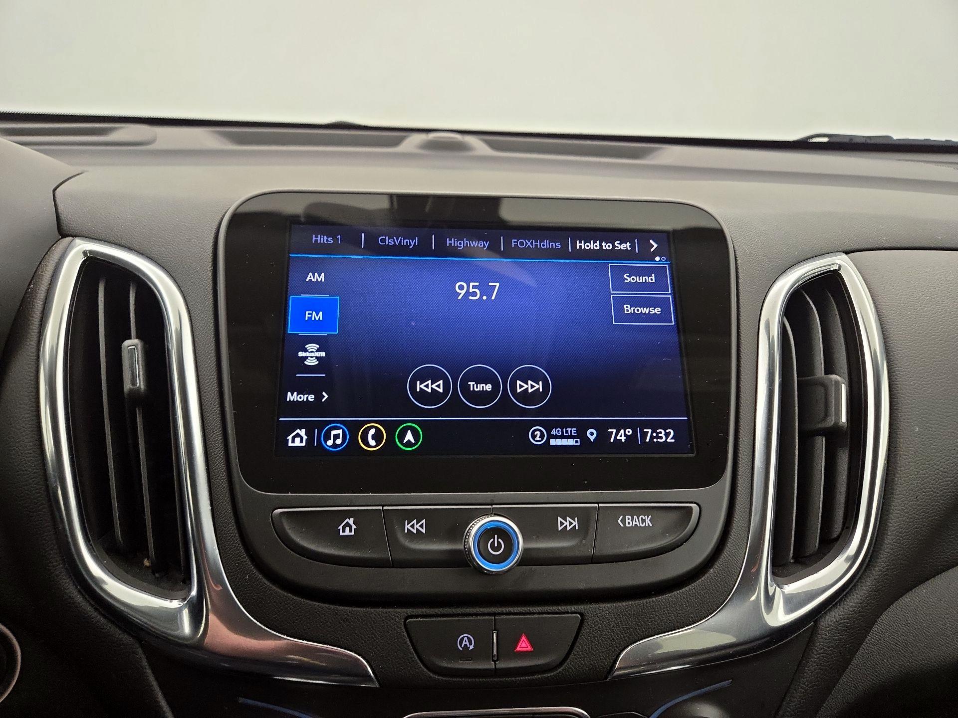 Thumbnail: 2022 Chevrolet Equinox - 16