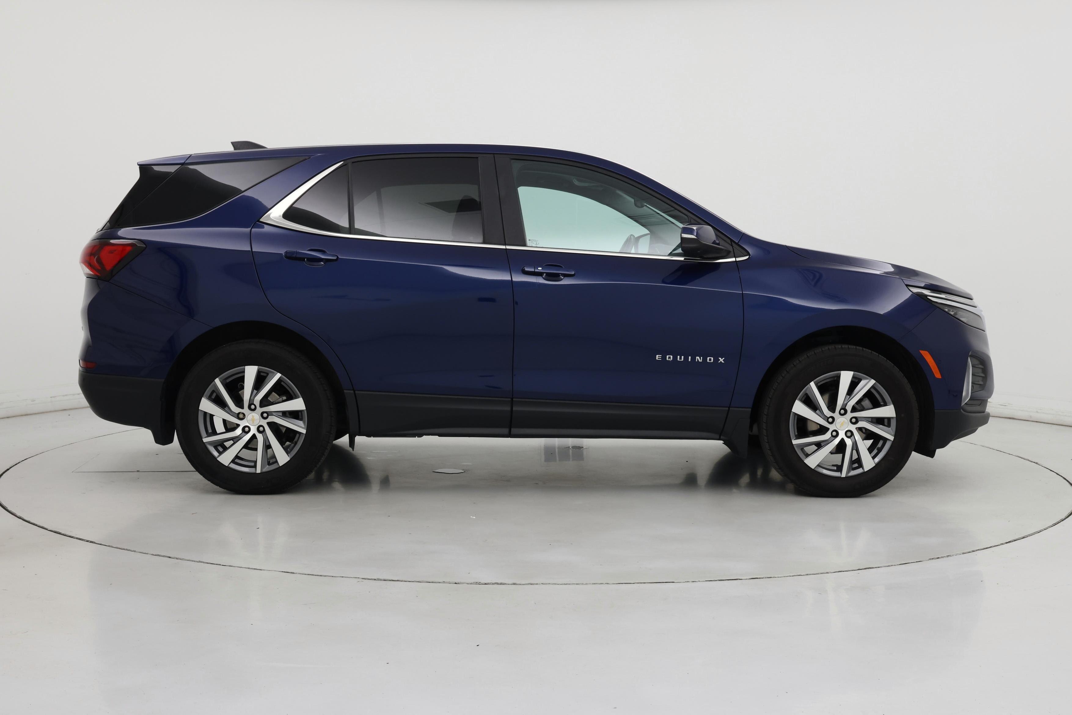 Thumbnail: 2022 Chevrolet Equinox - 7