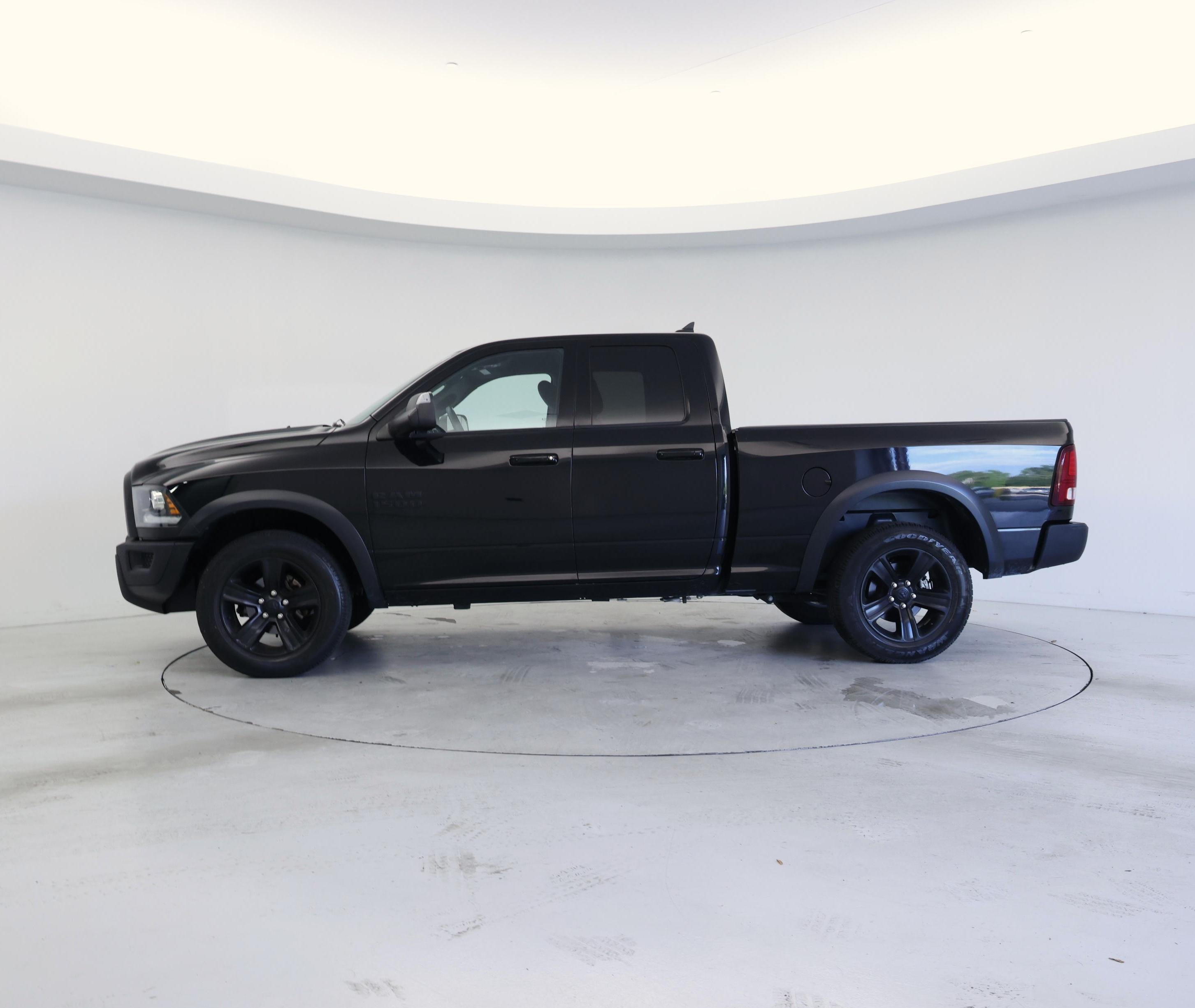 Thumbnail: 2022 RAM 1500 Classic - 3