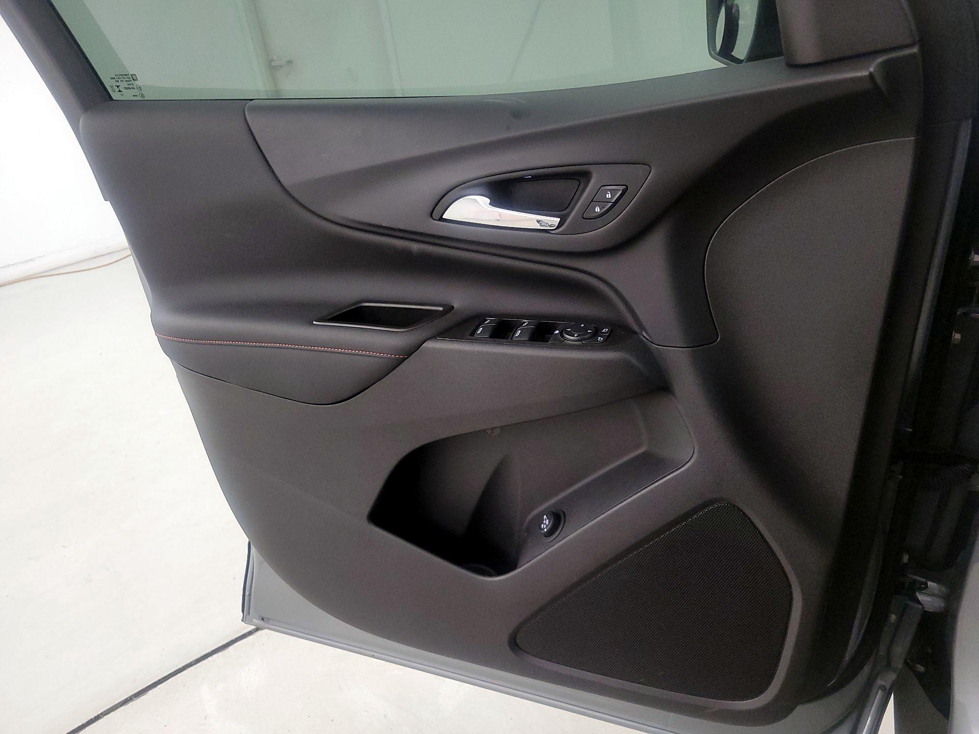 Thumbnail: 2024 Chevrolet Equinox - 12