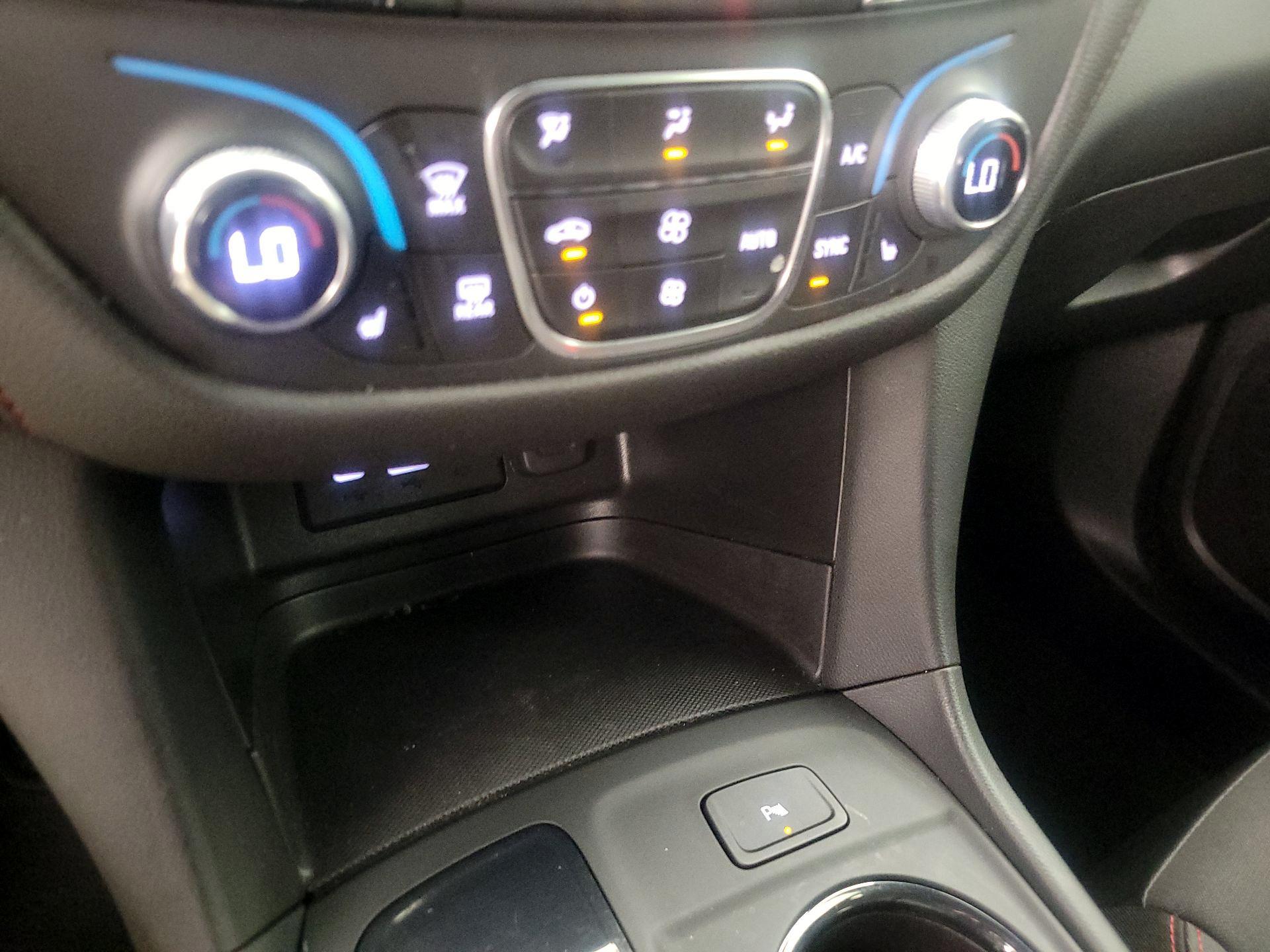 Thumbnail: 2024 Chevrolet Equinox - 16