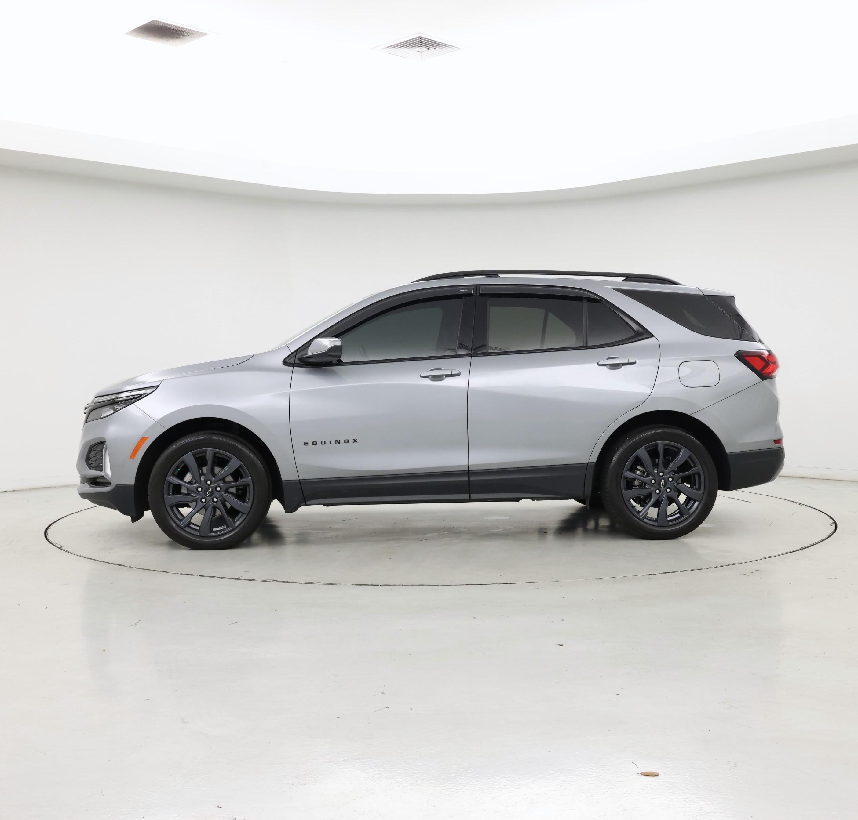 Thumbnail: 2024 Chevrolet Equinox - 3