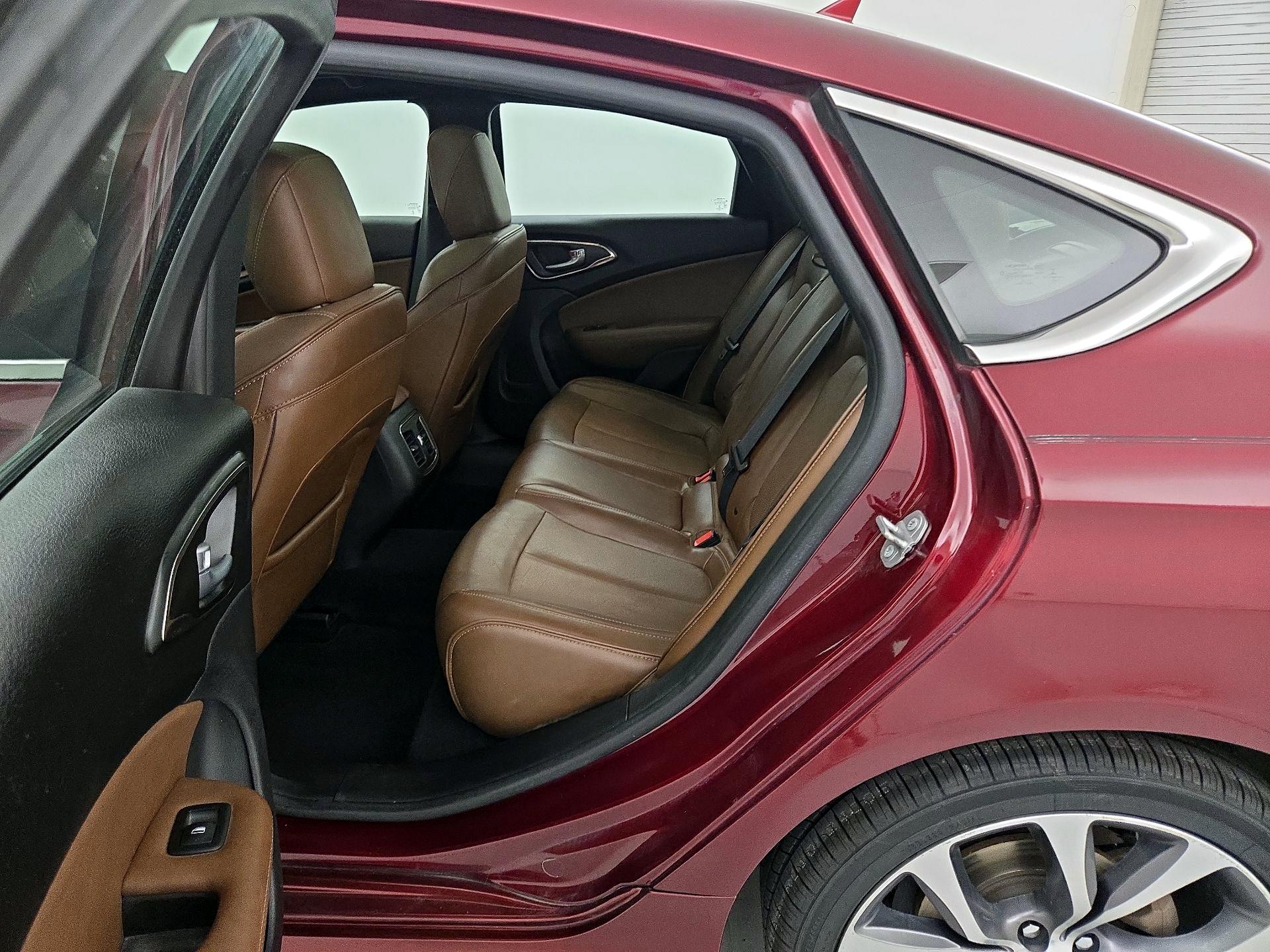 Thumbnail: 2016 Chrysler 200 - 20