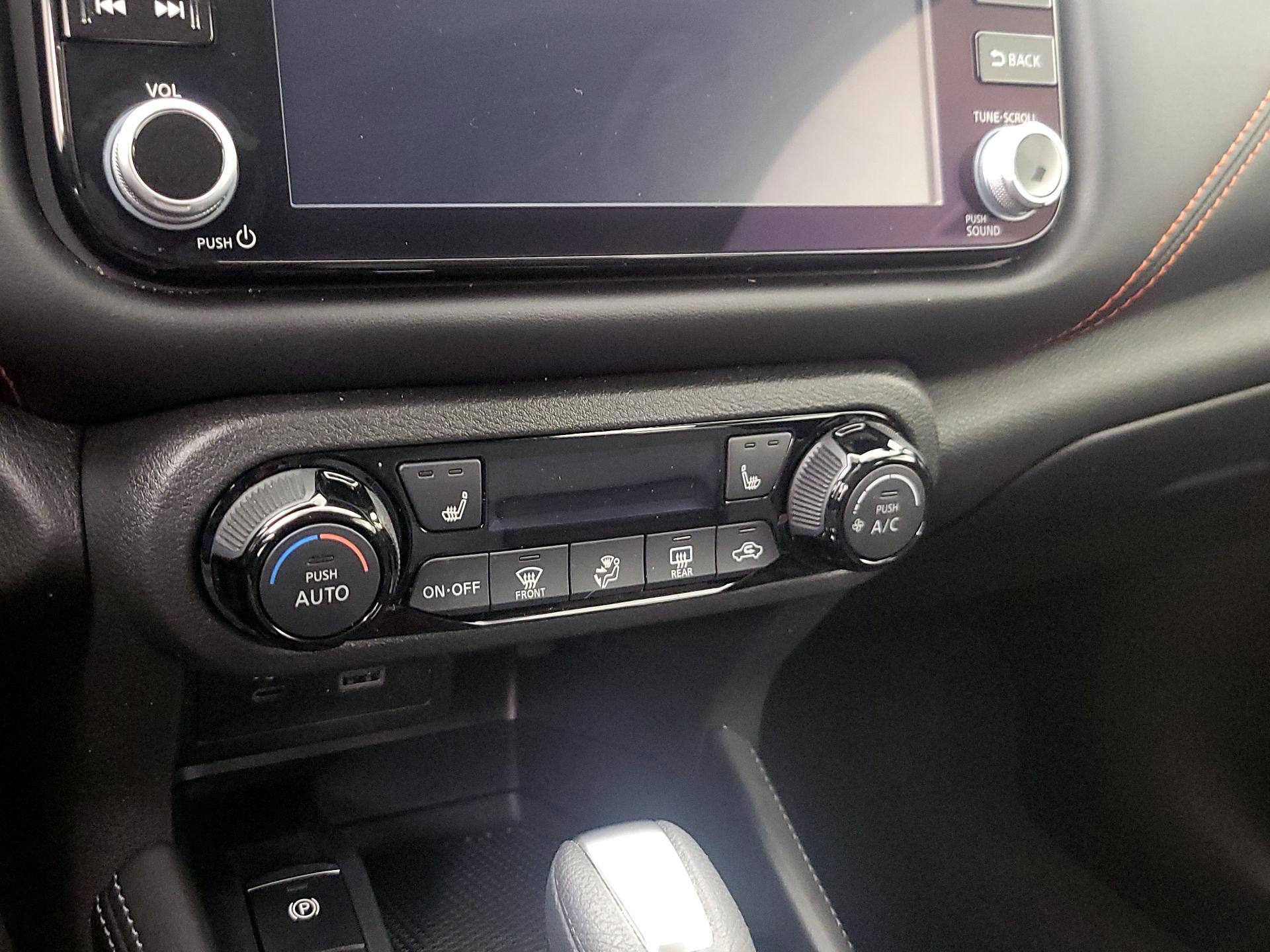 Thumbnail: 2024 Nissan Kicks - 16