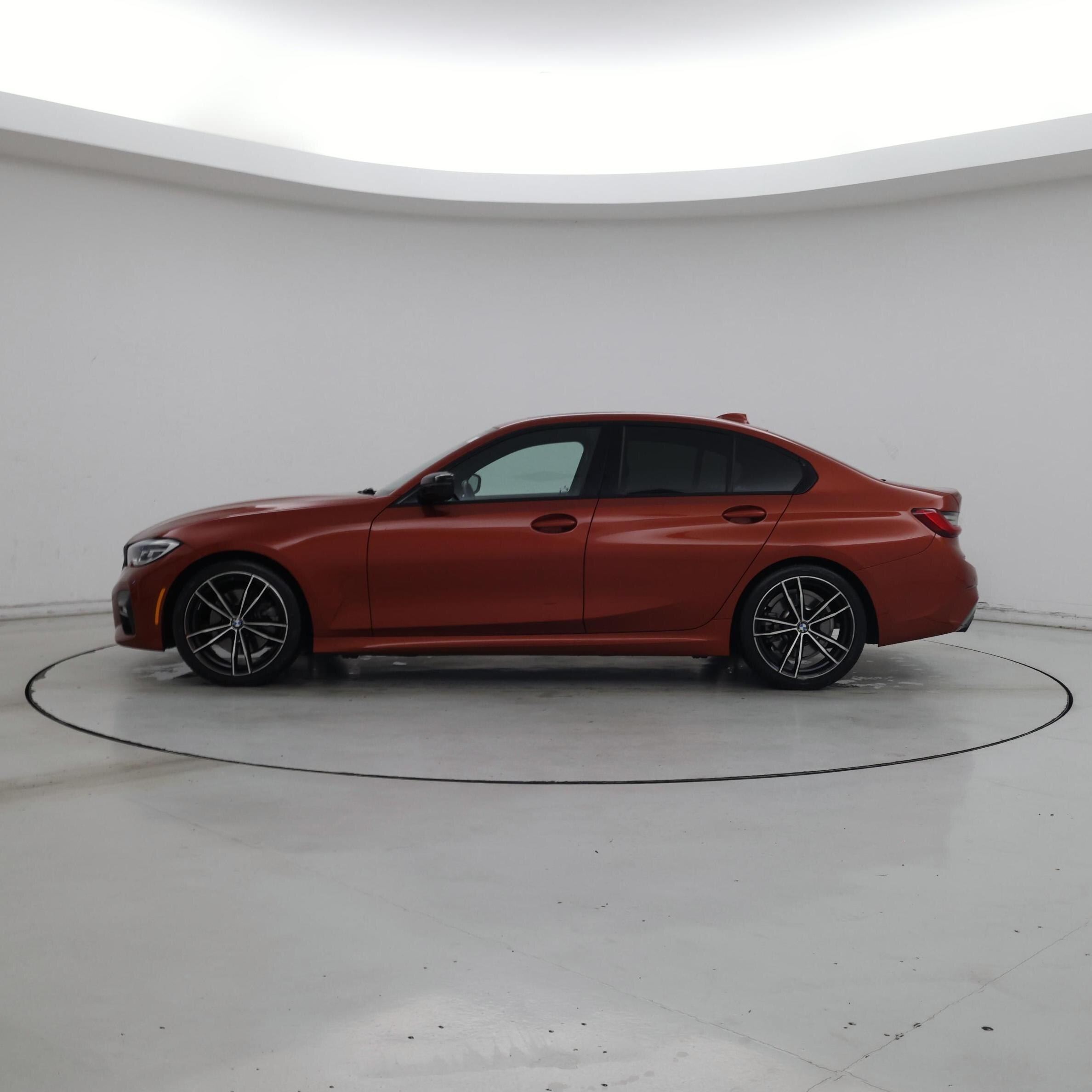 Thumbnail: 2021 BMW 3 Series - 3