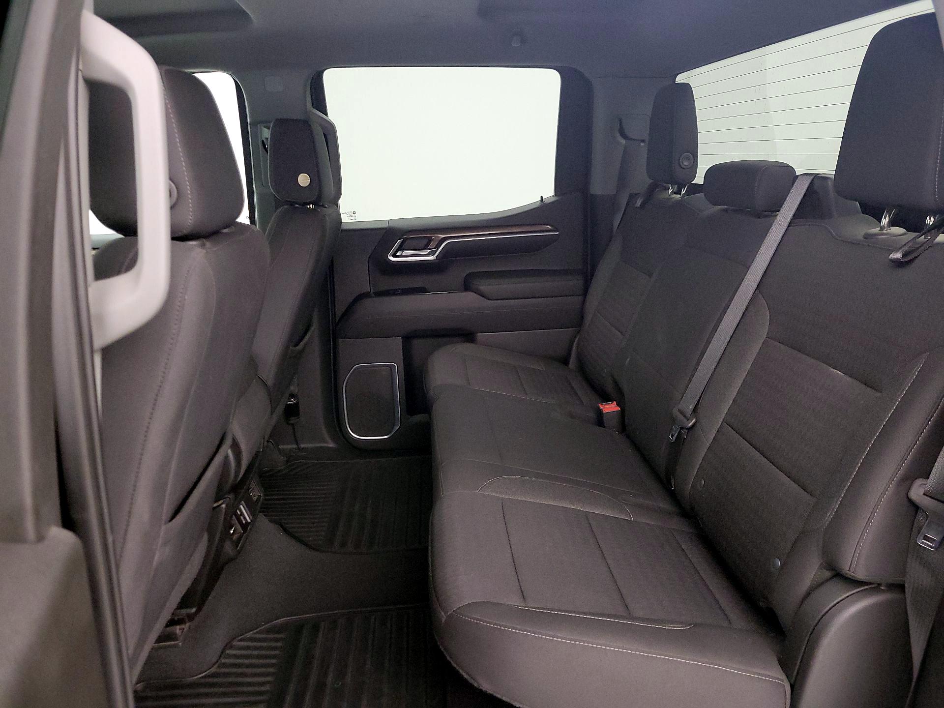 Thumbnail: 2022 Chevrolet Silverado 1500 - 19