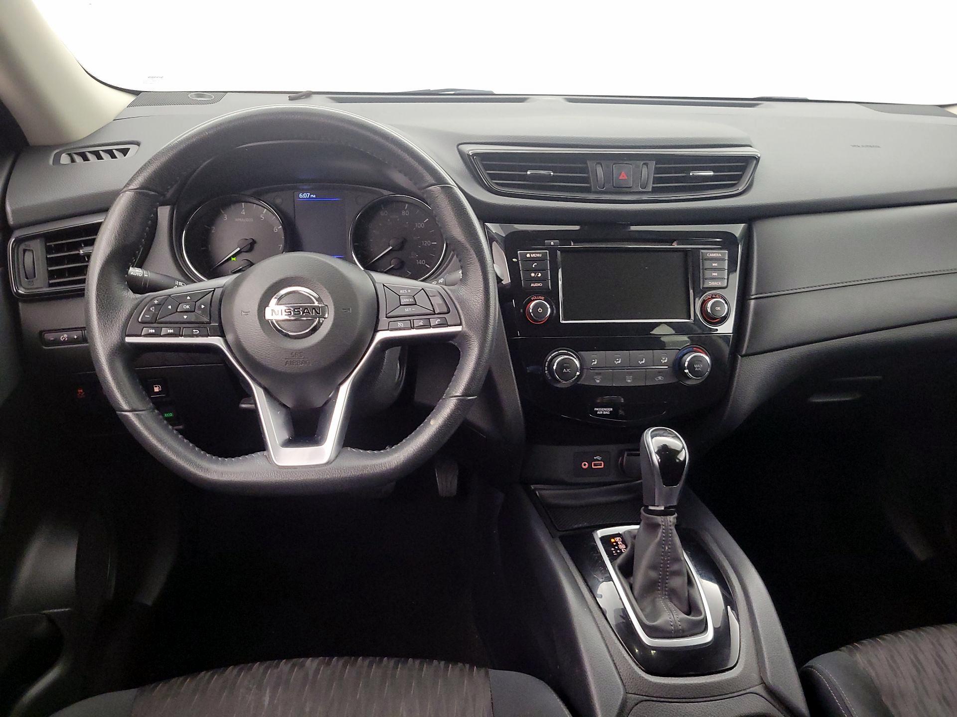 Thumbnail: 2019 Nissan Rogue - 10