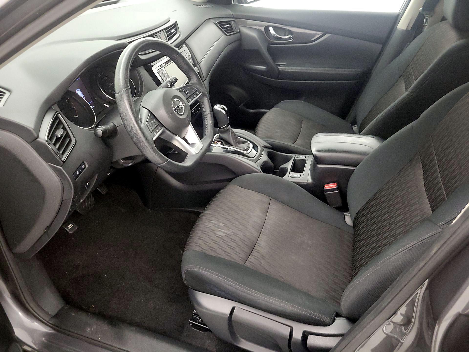 Thumbnail: 2019 Nissan Rogue - 11