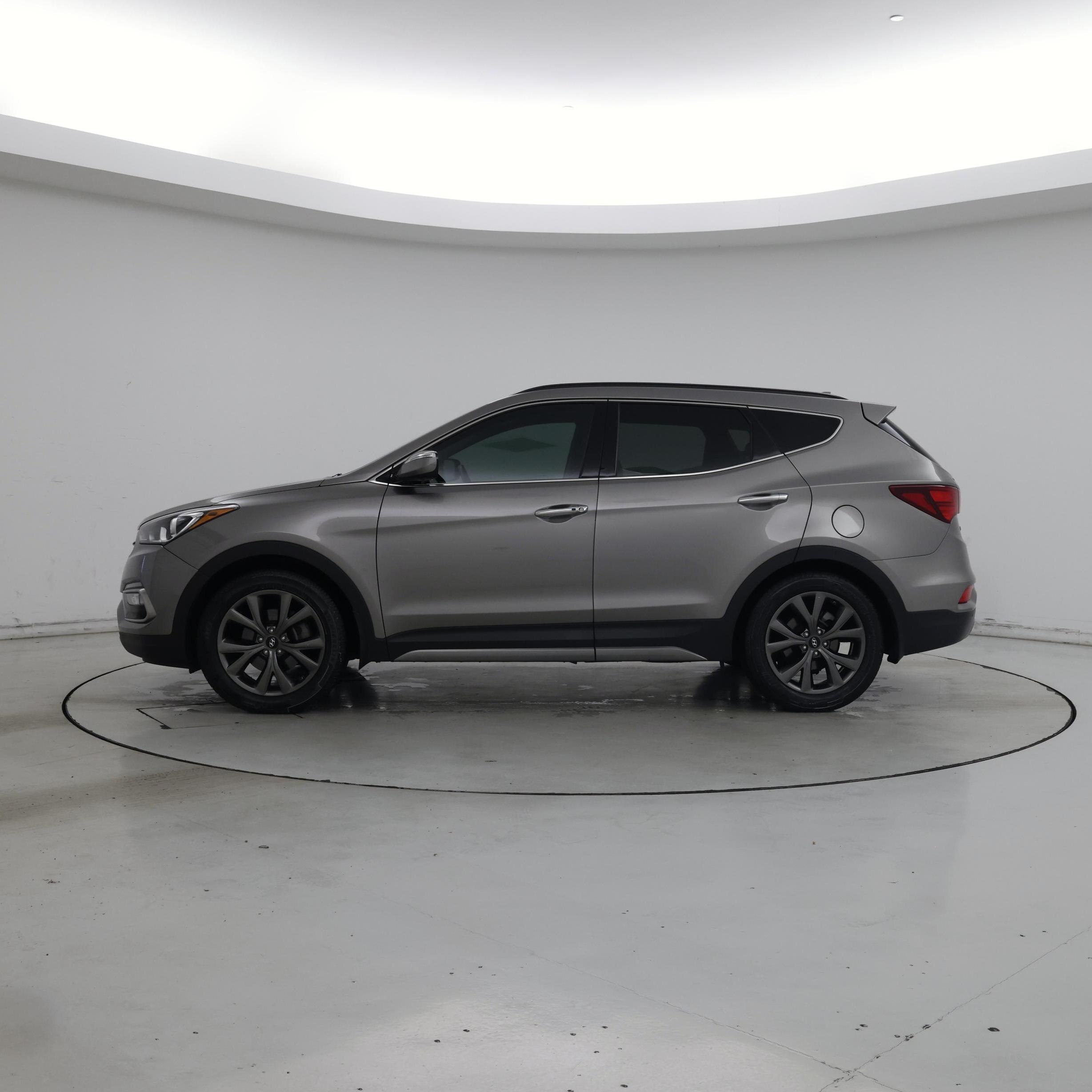 Thumbnail: 2017 Hyundai Santa Fe - 3
