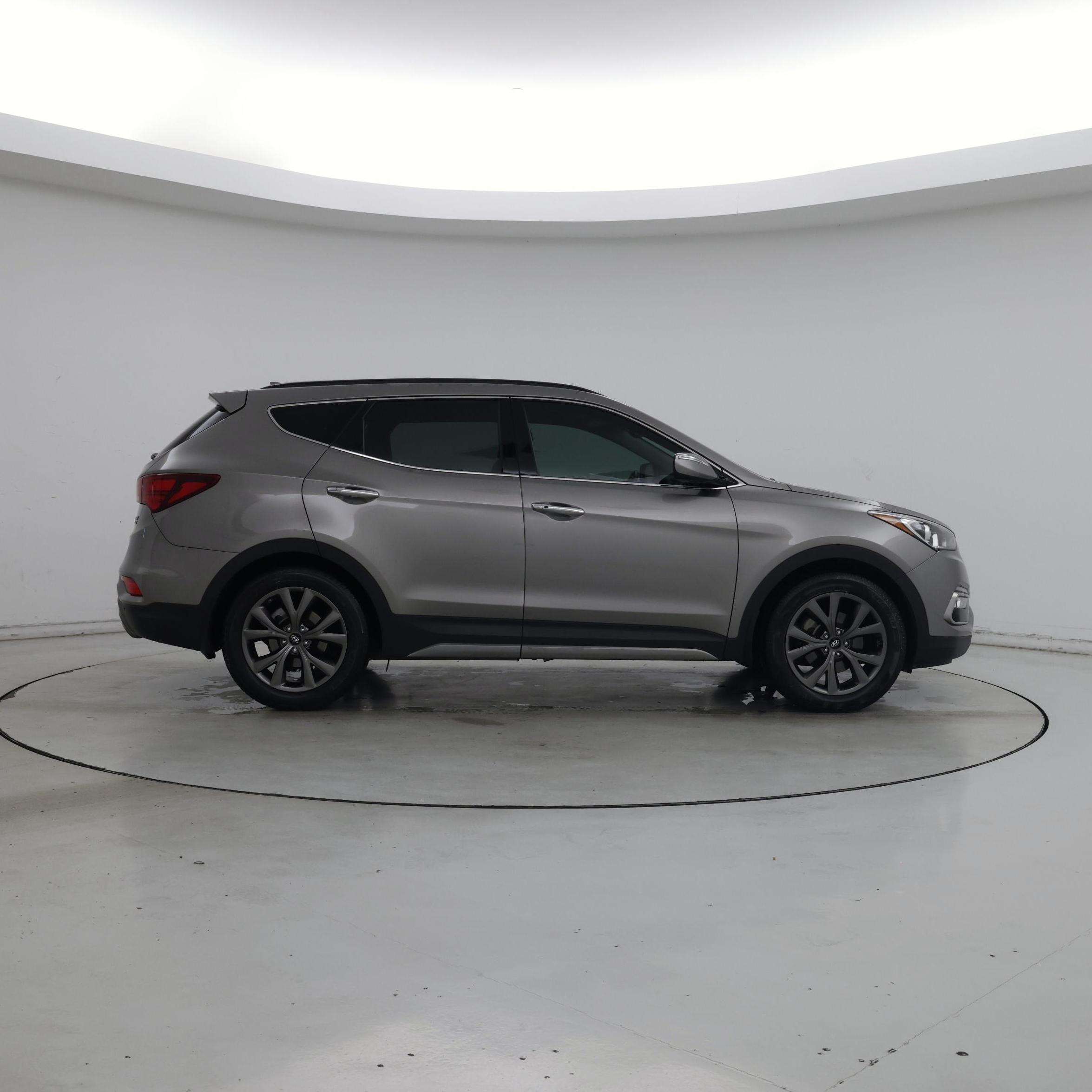 Thumbnail: 2017 Hyundai Santa Fe - 7