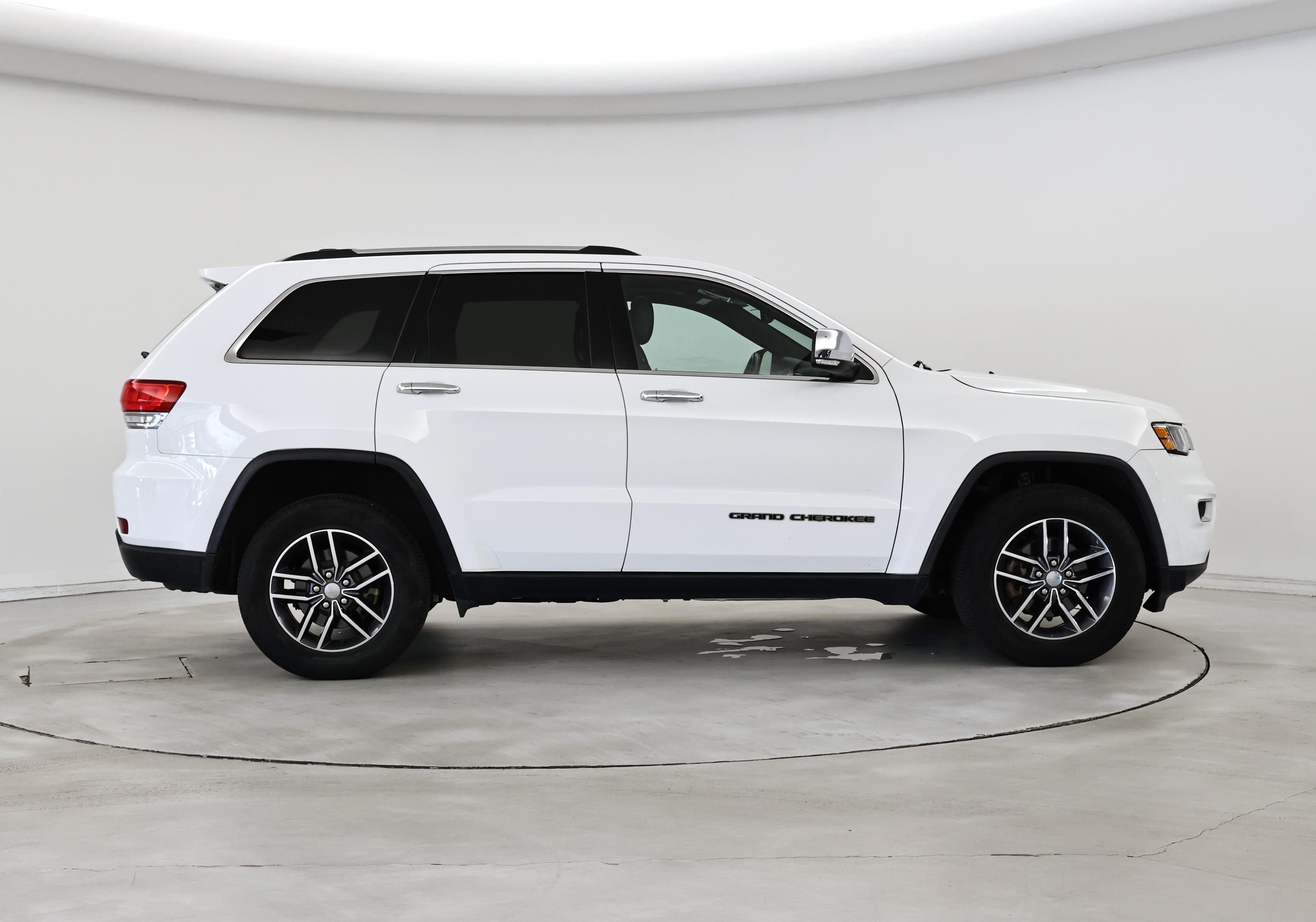 Thumbnail: 2017 Jeep Grand Cherokee - 7