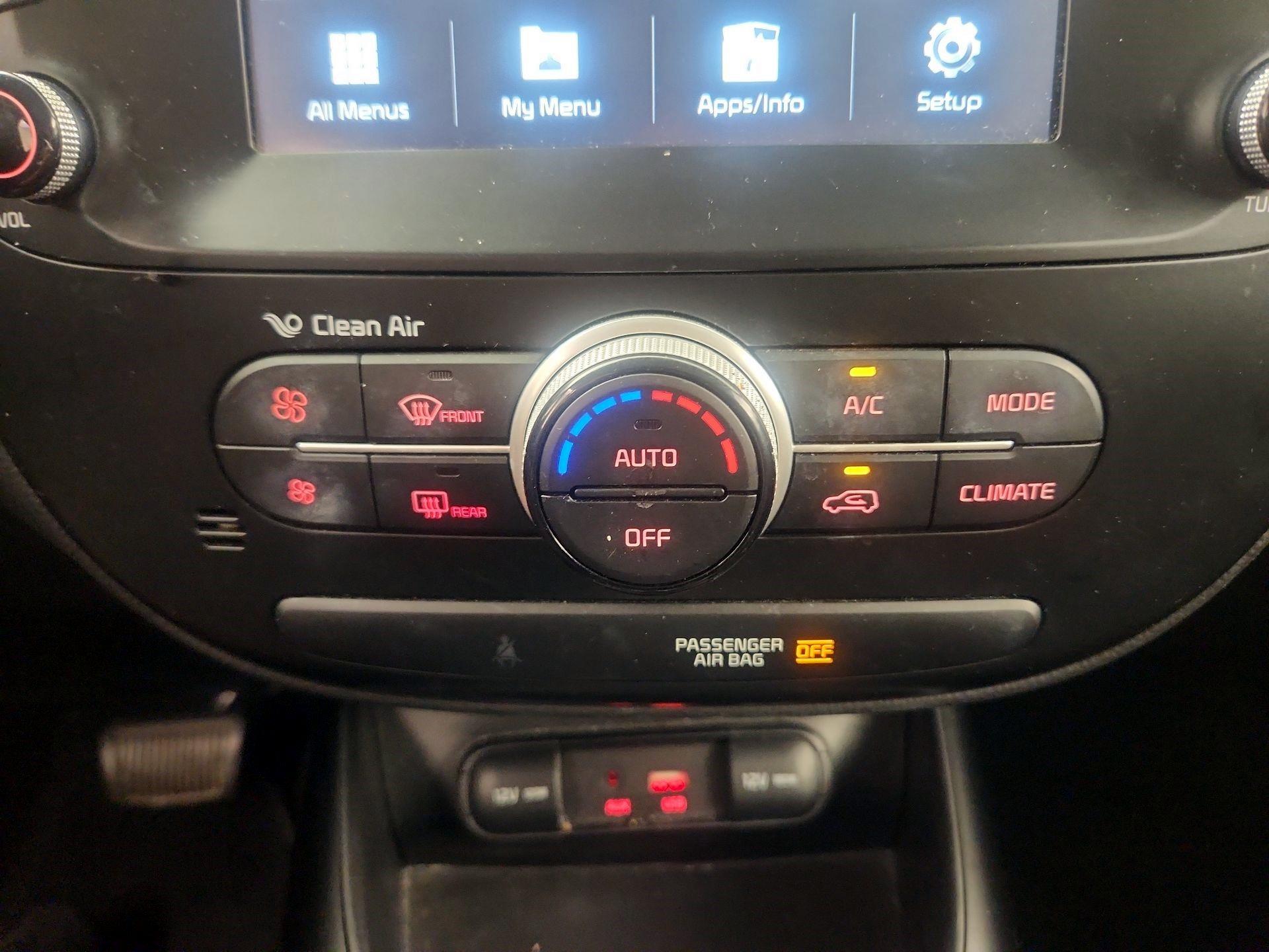 Thumbnail: 2018 Kia Soul - 16