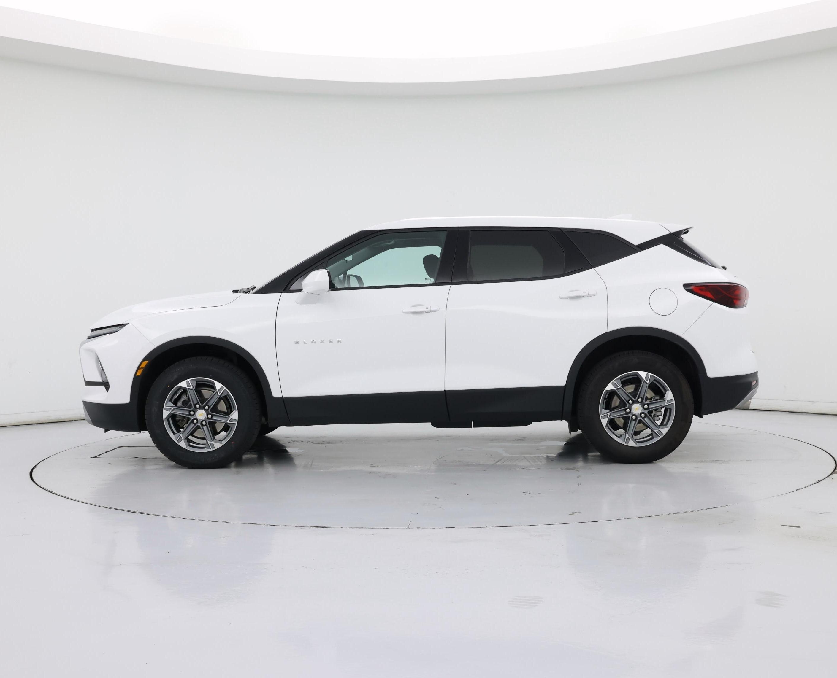 Thumbnail: 2024 Chevrolet Blazer - 3