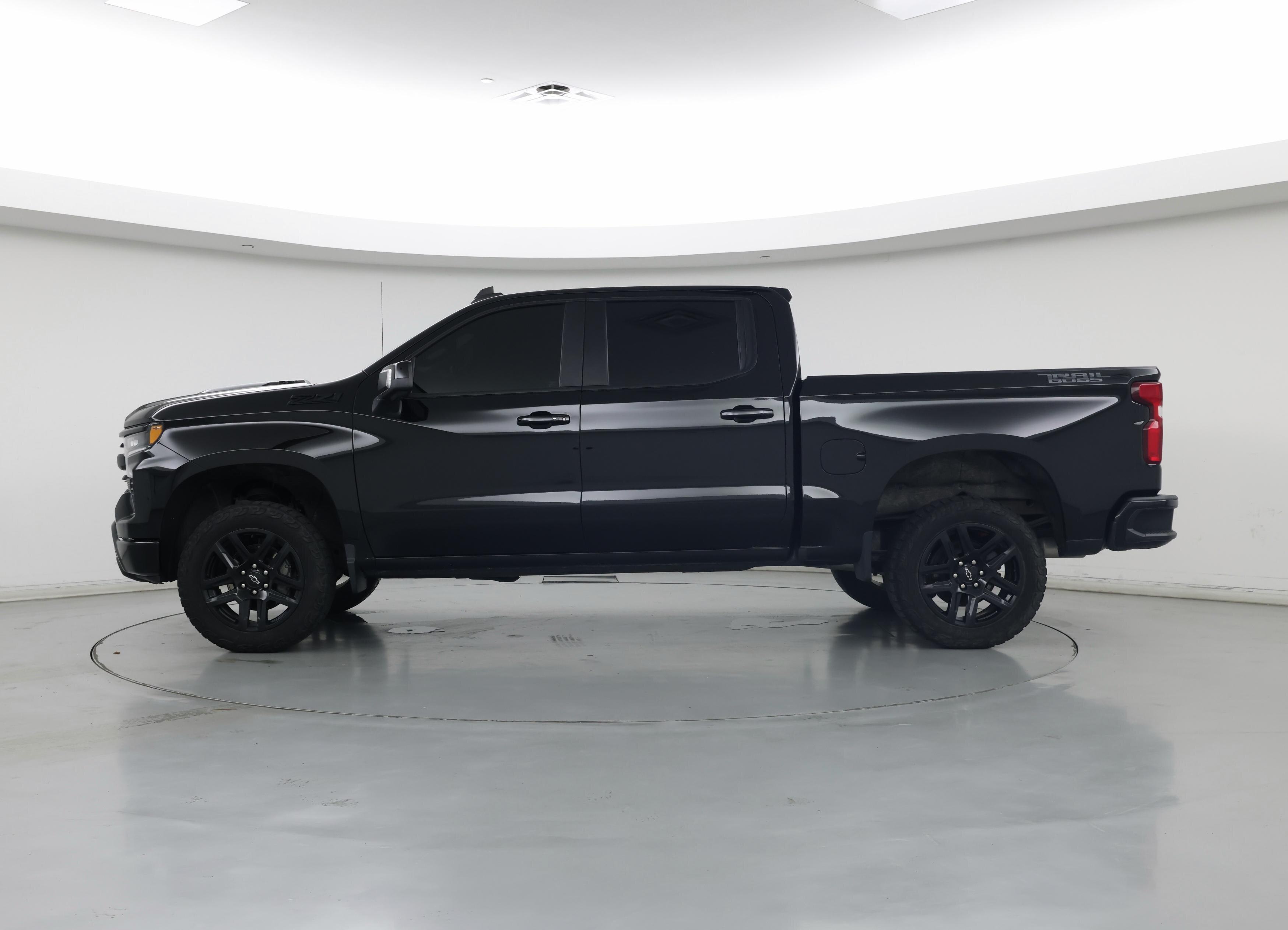 Thumbnail: 2022 Chevrolet Silverado 1500 - 3