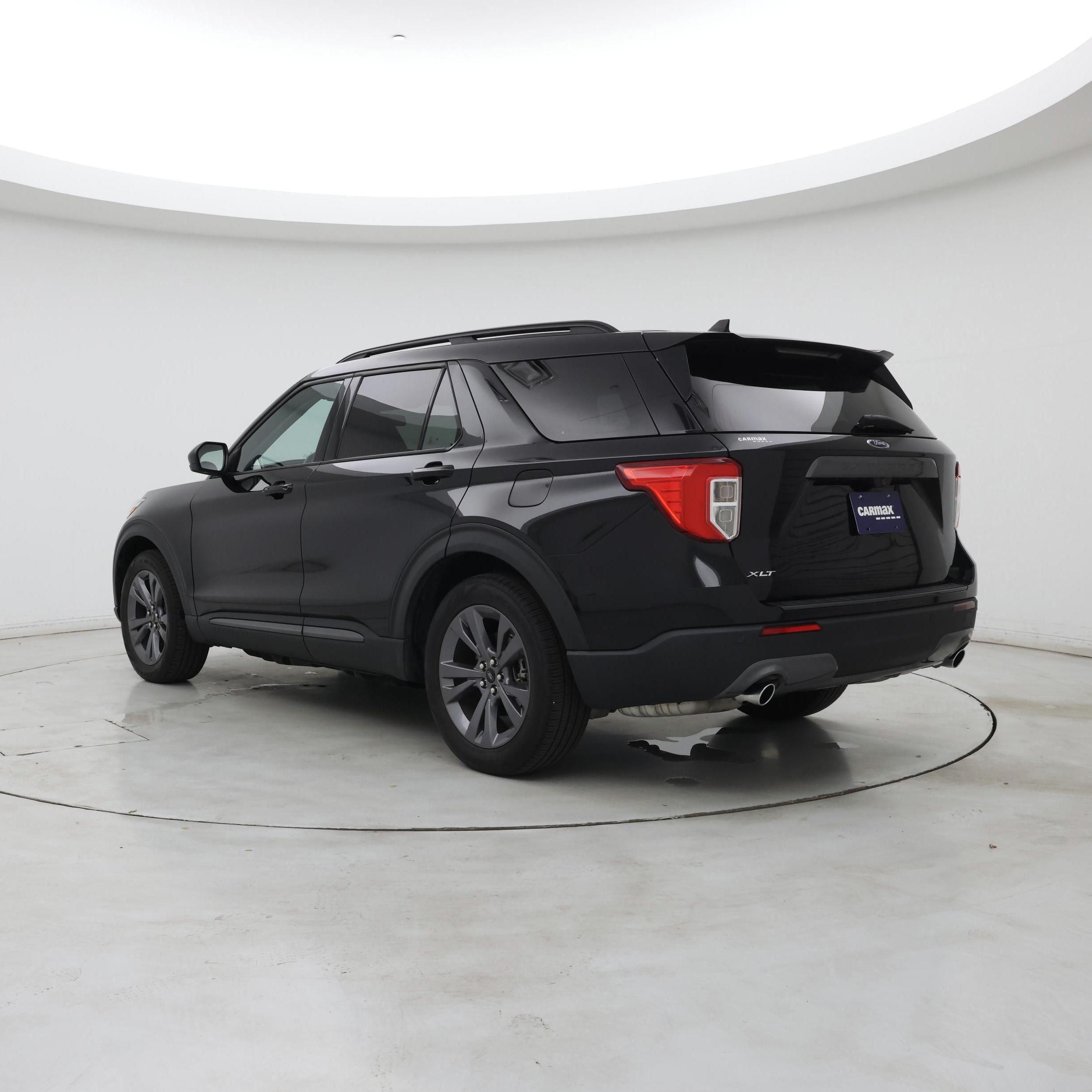 Thumbnail: 2022 Ford Explorer - 2