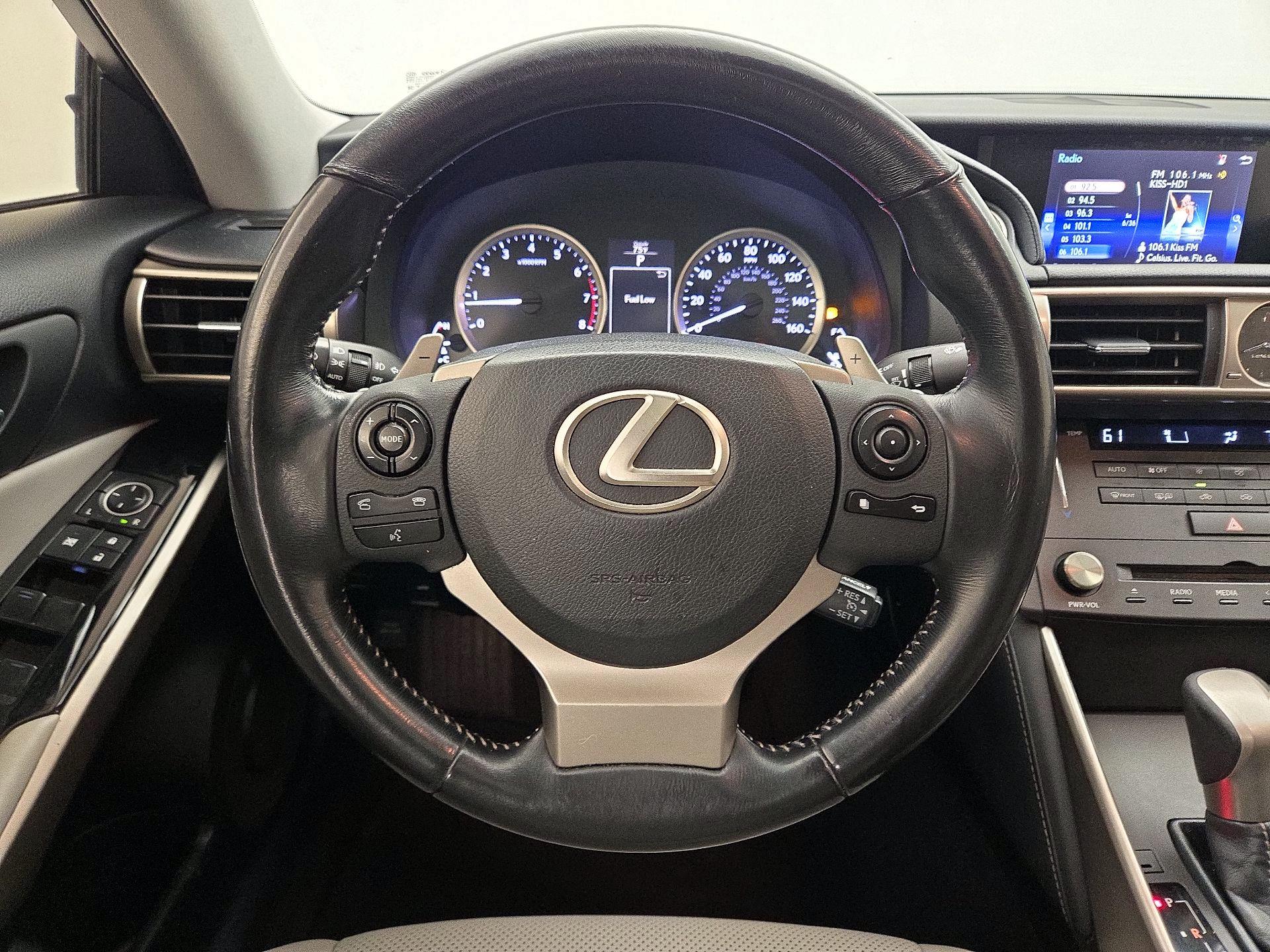 Thumbnail: 2015 Lexus IS - 10
