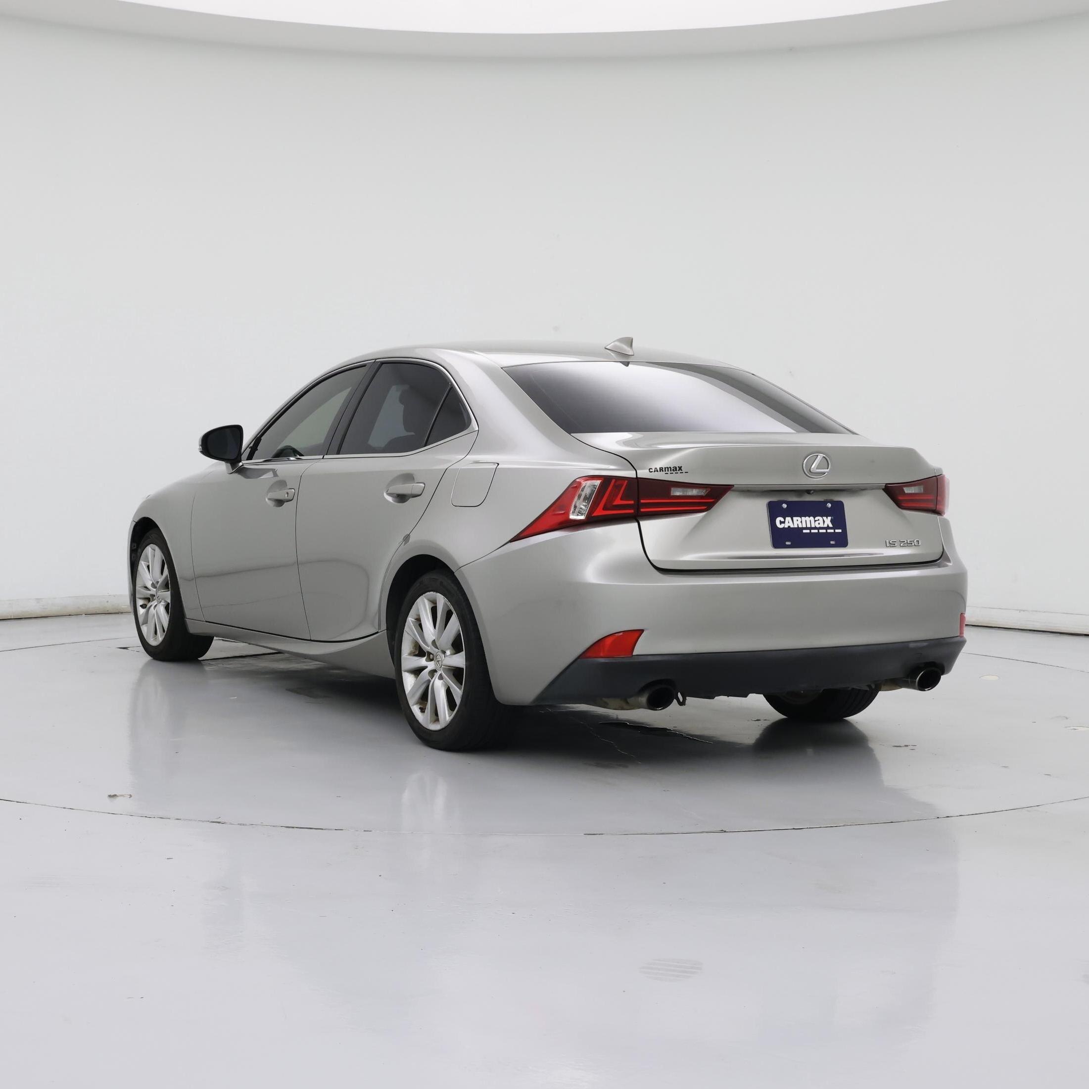 Thumbnail: 2015 Lexus IS - 2