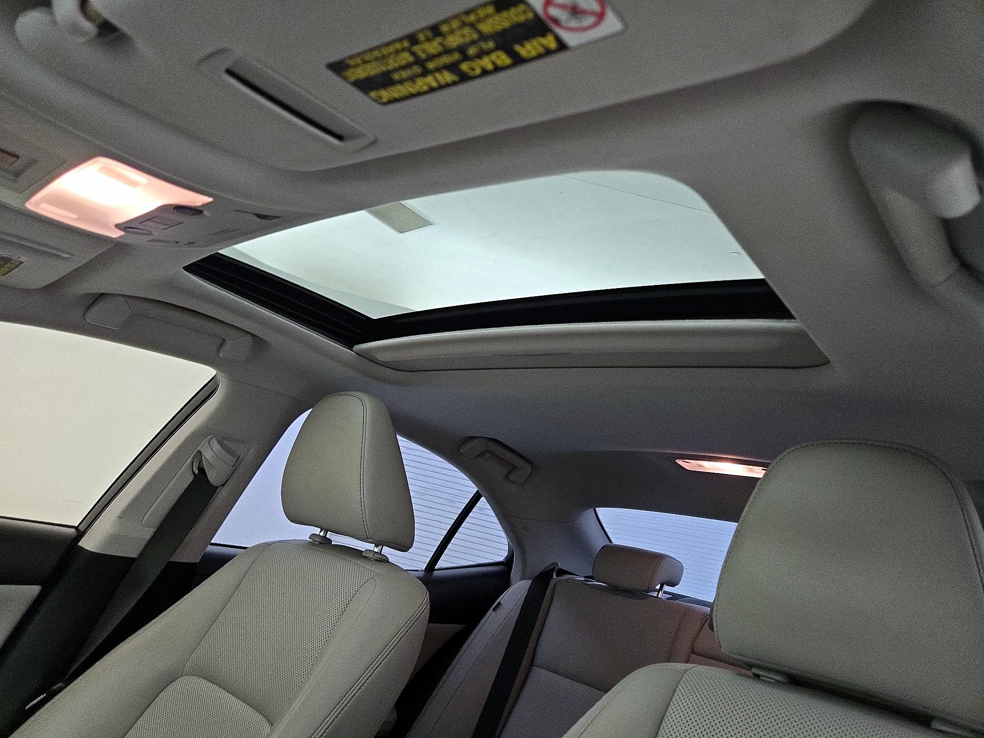 Thumbnail: 2015 Lexus IS - 19