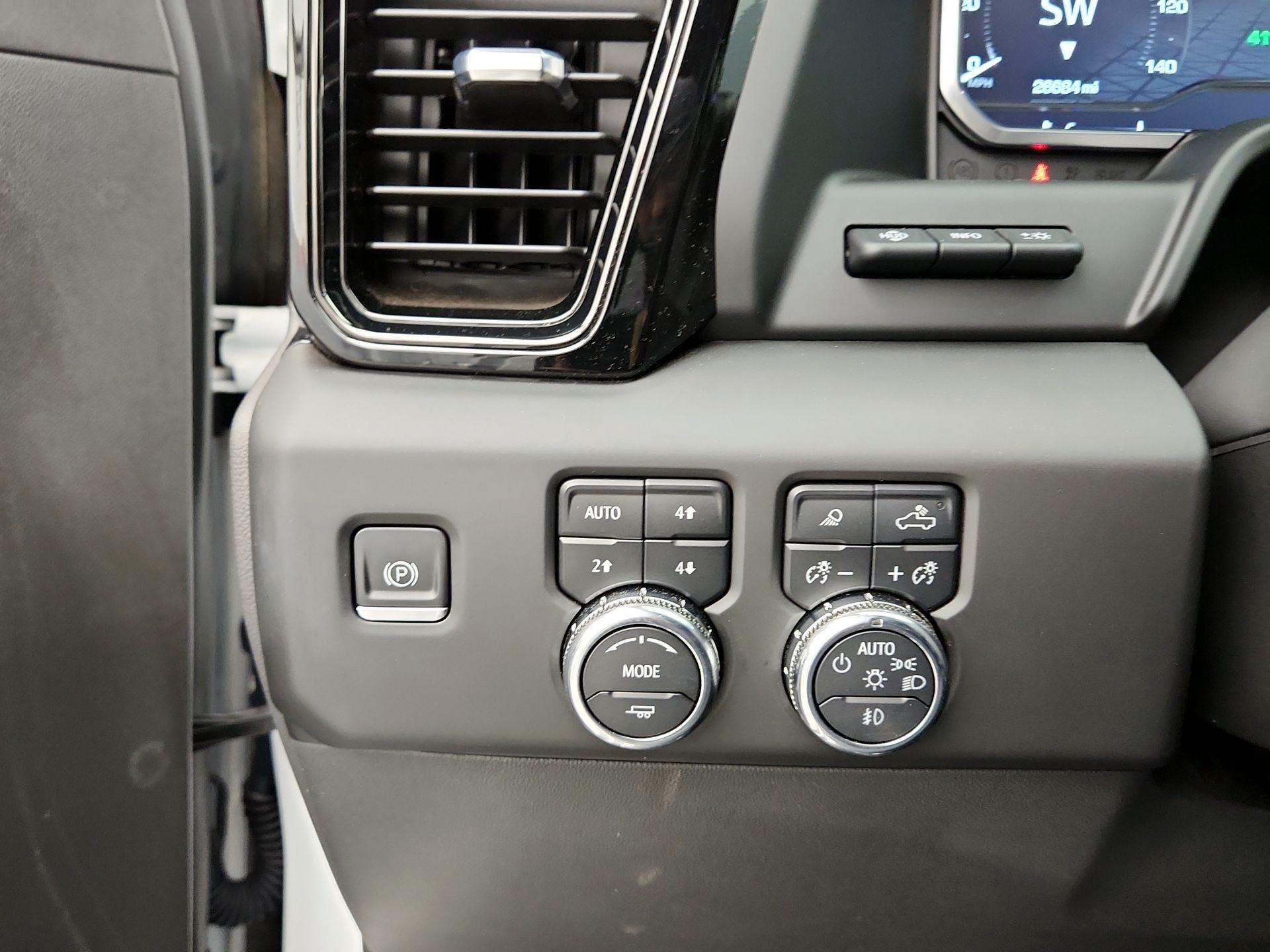 Thumbnail: 2023 GMC Sierra 1500 - 13