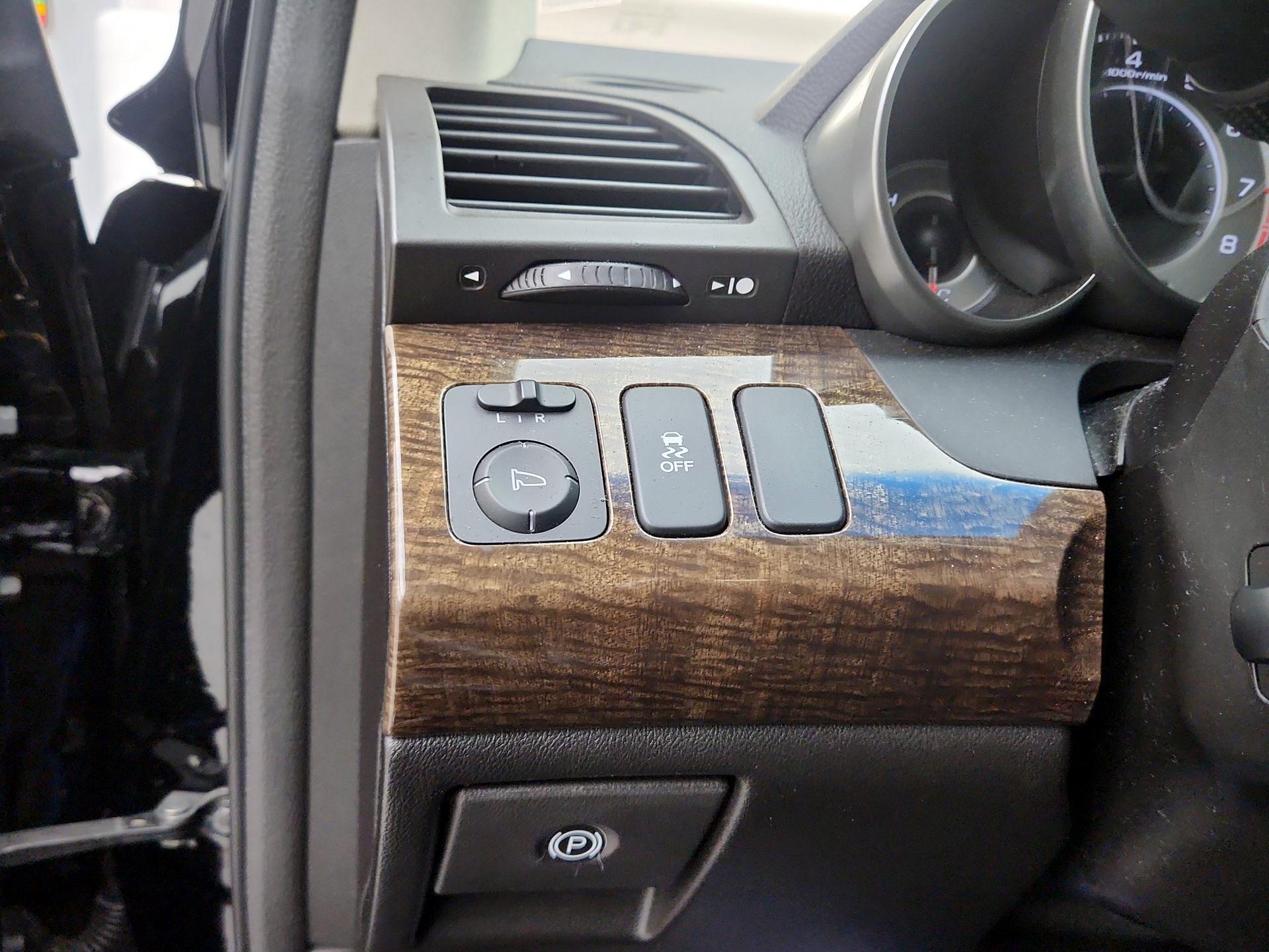 Thumbnail: 2013 Acura MDX - 13