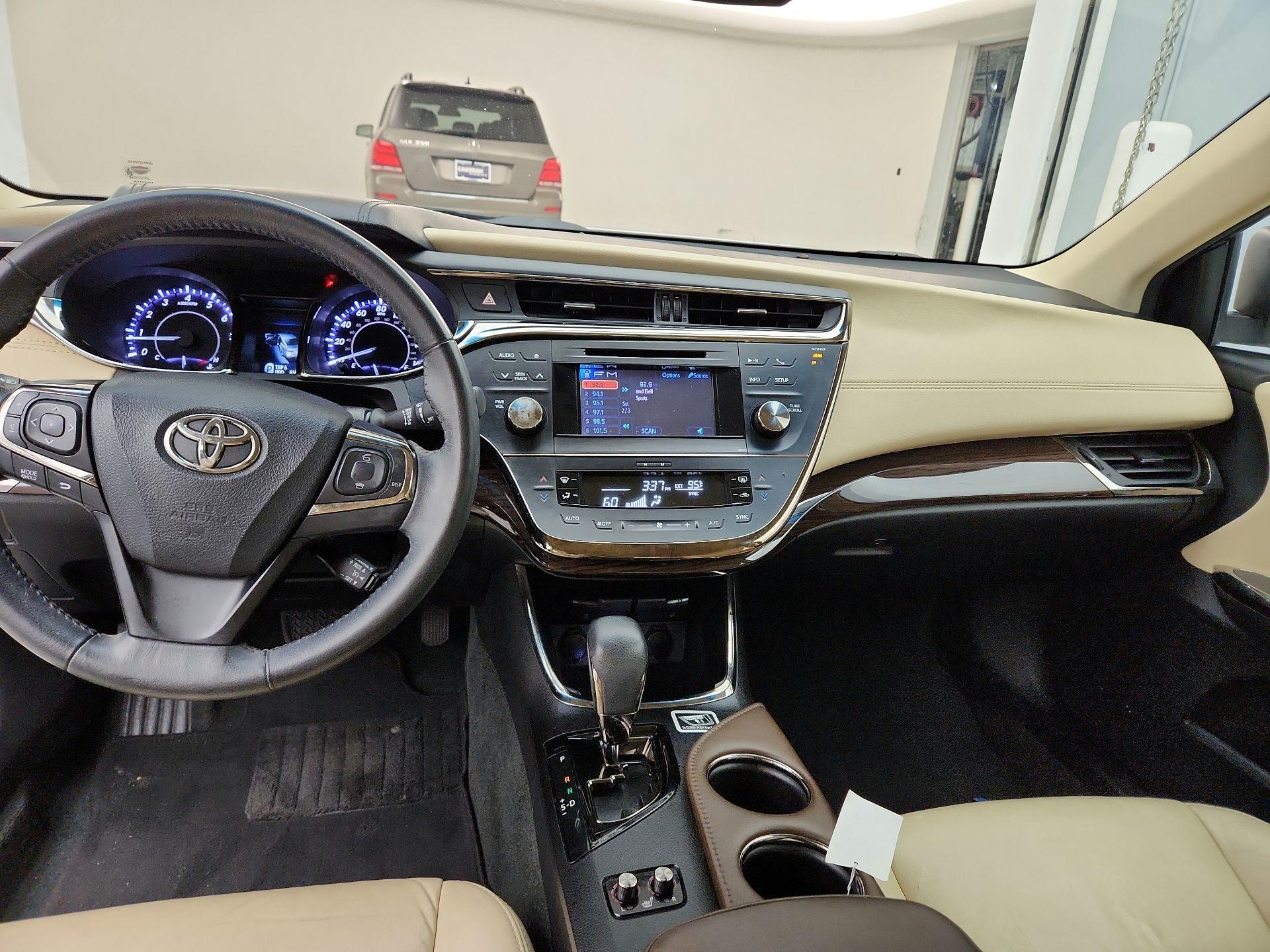 Thumbnail: 2013 Toyota Avalon - 9