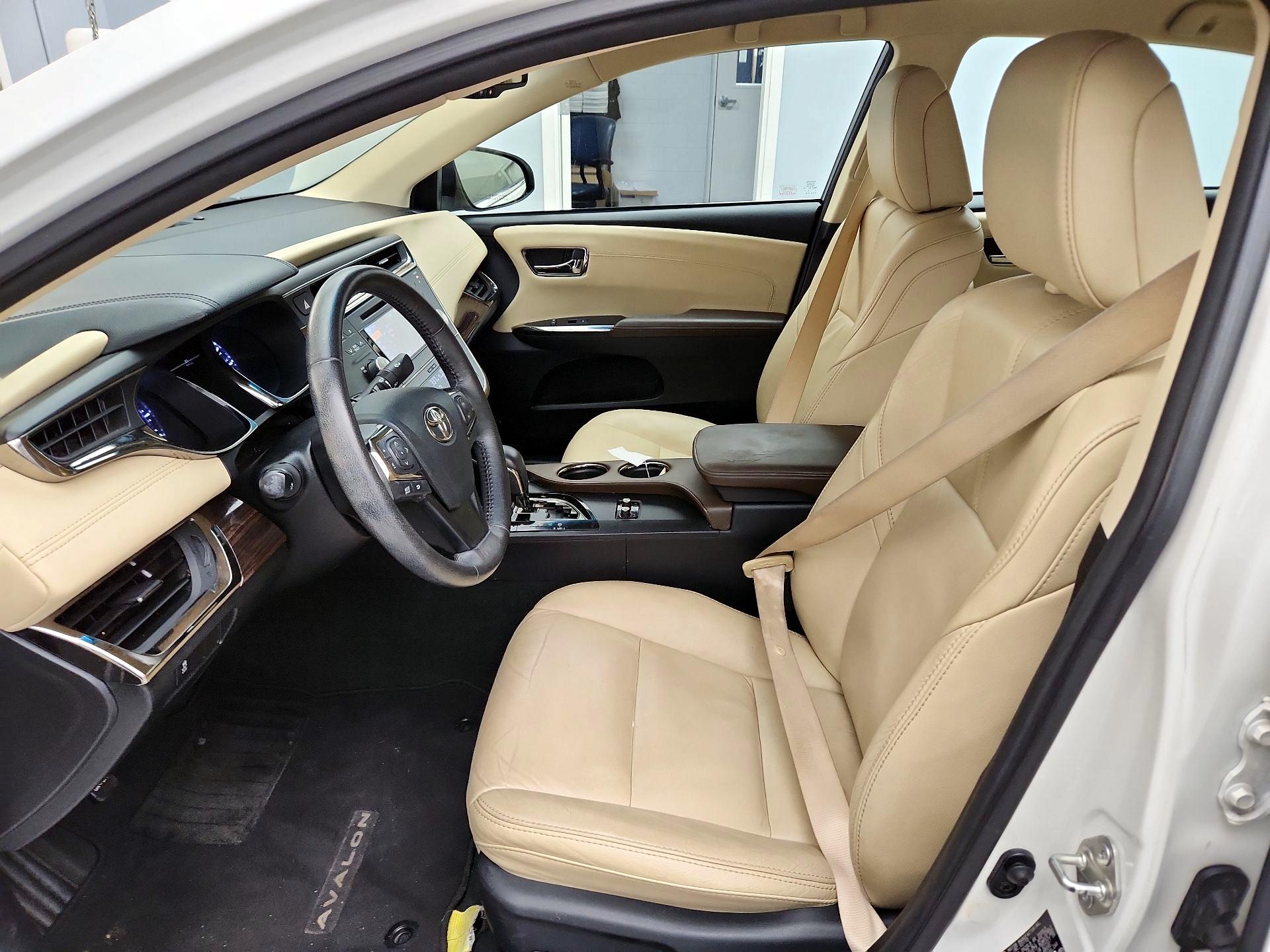 Thumbnail: 2013 Toyota Avalon - 11