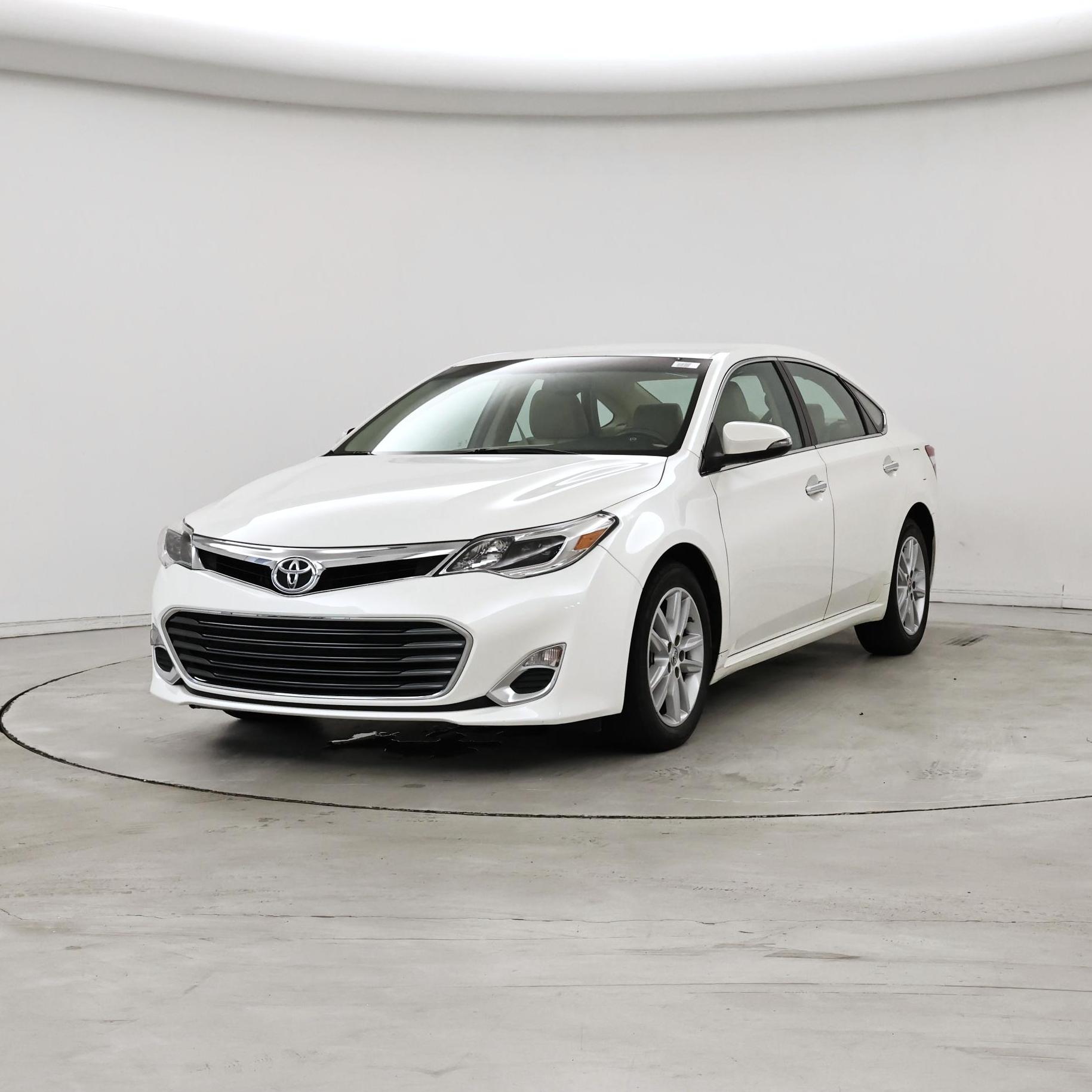 Thumbnail: 2013 Toyota Avalon - 4