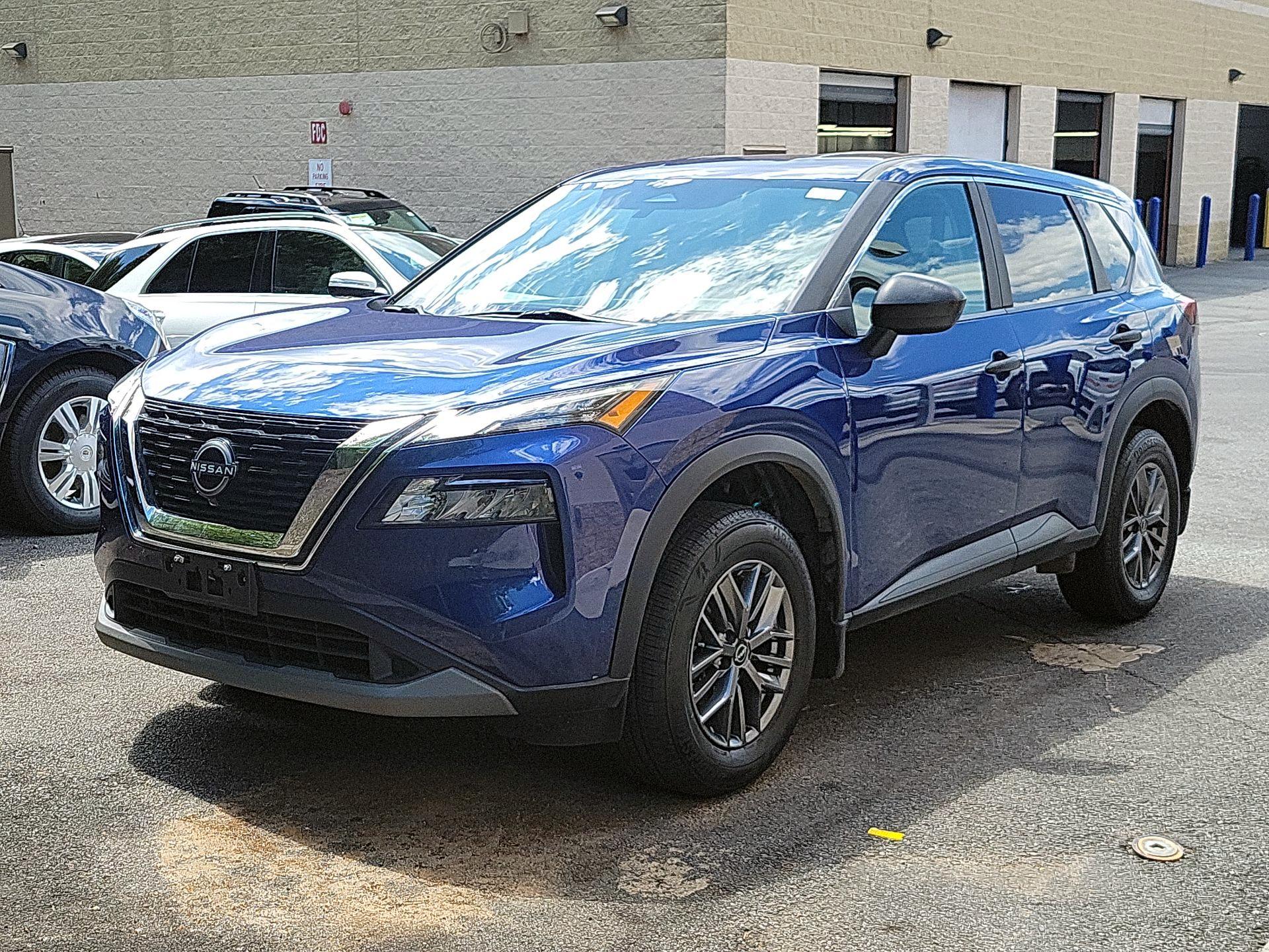 Thumbnail: 2023 Nissan Rogue - 3
