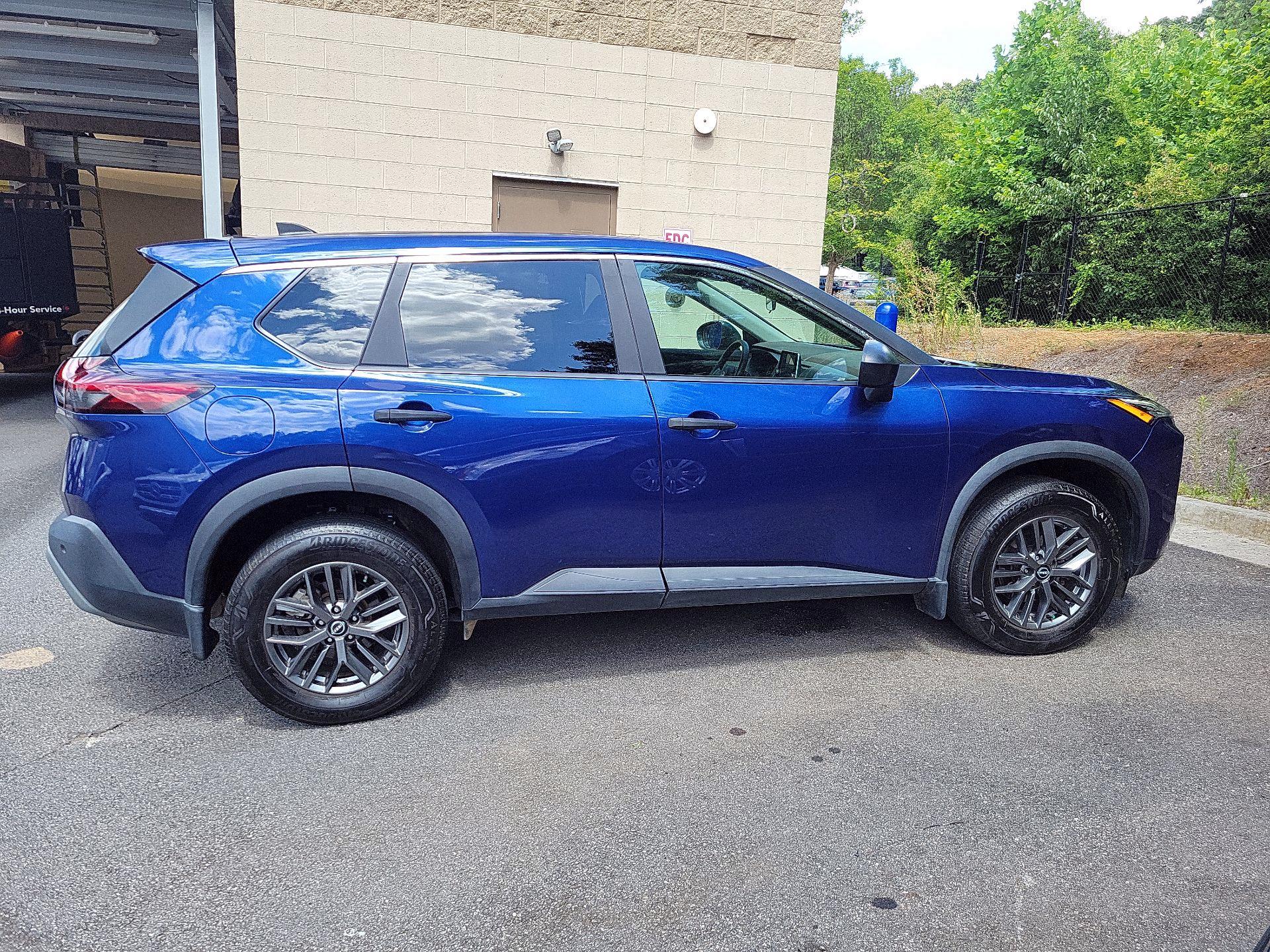 Thumbnail: 2023 Nissan Rogue - 4