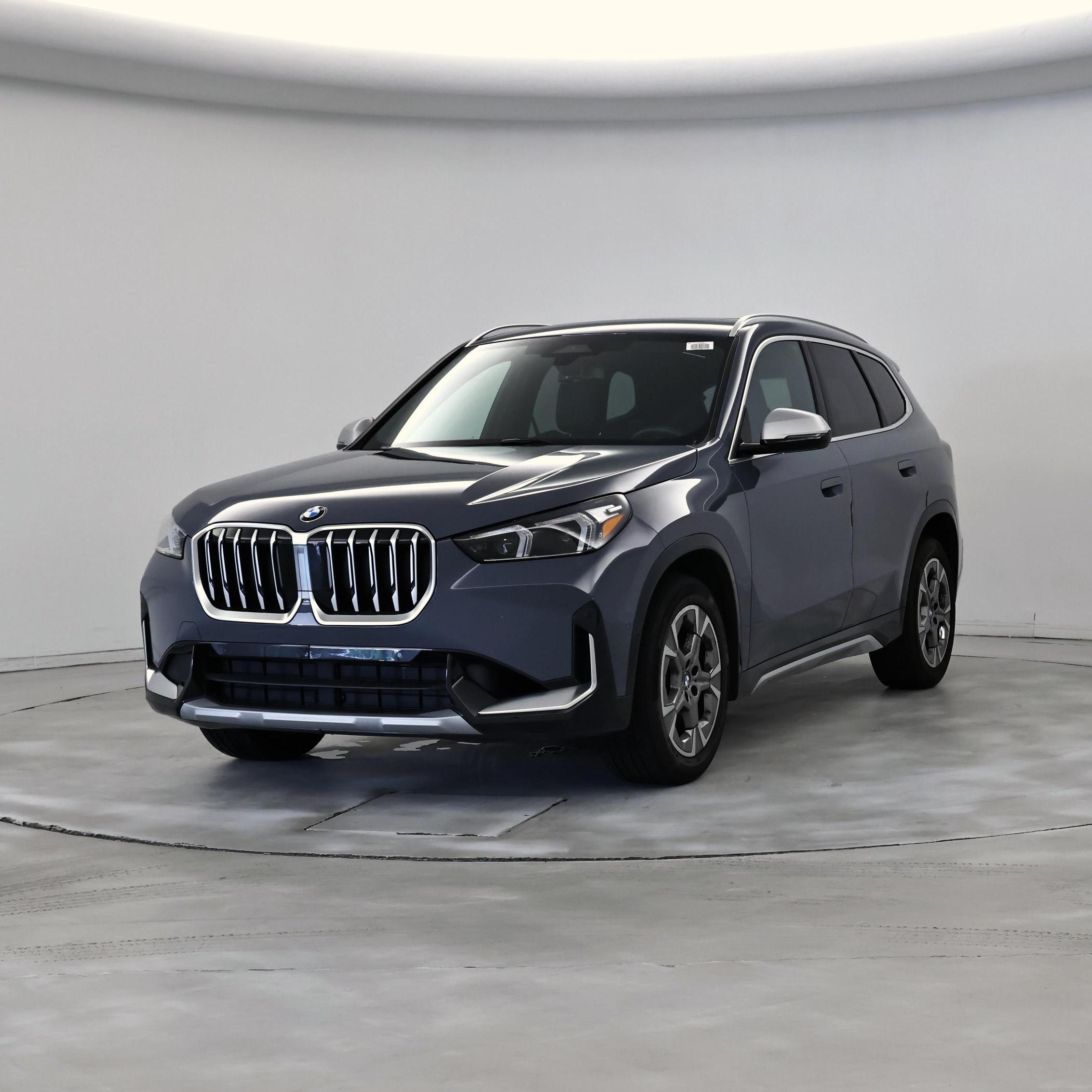 Thumbnail: 2023 BMW X1 - 4