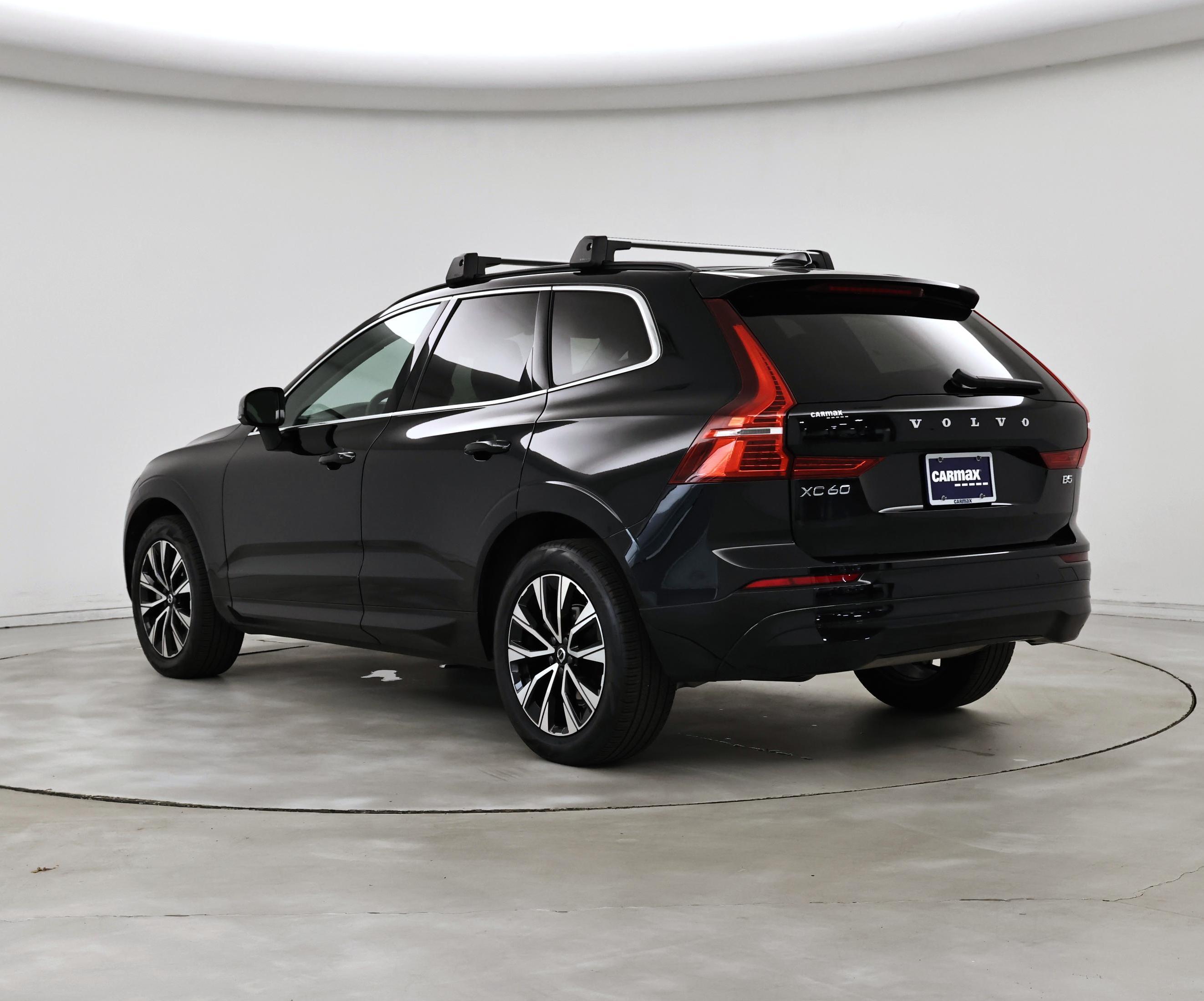 Thumbnail: 2023 Volvo XC60 - 2