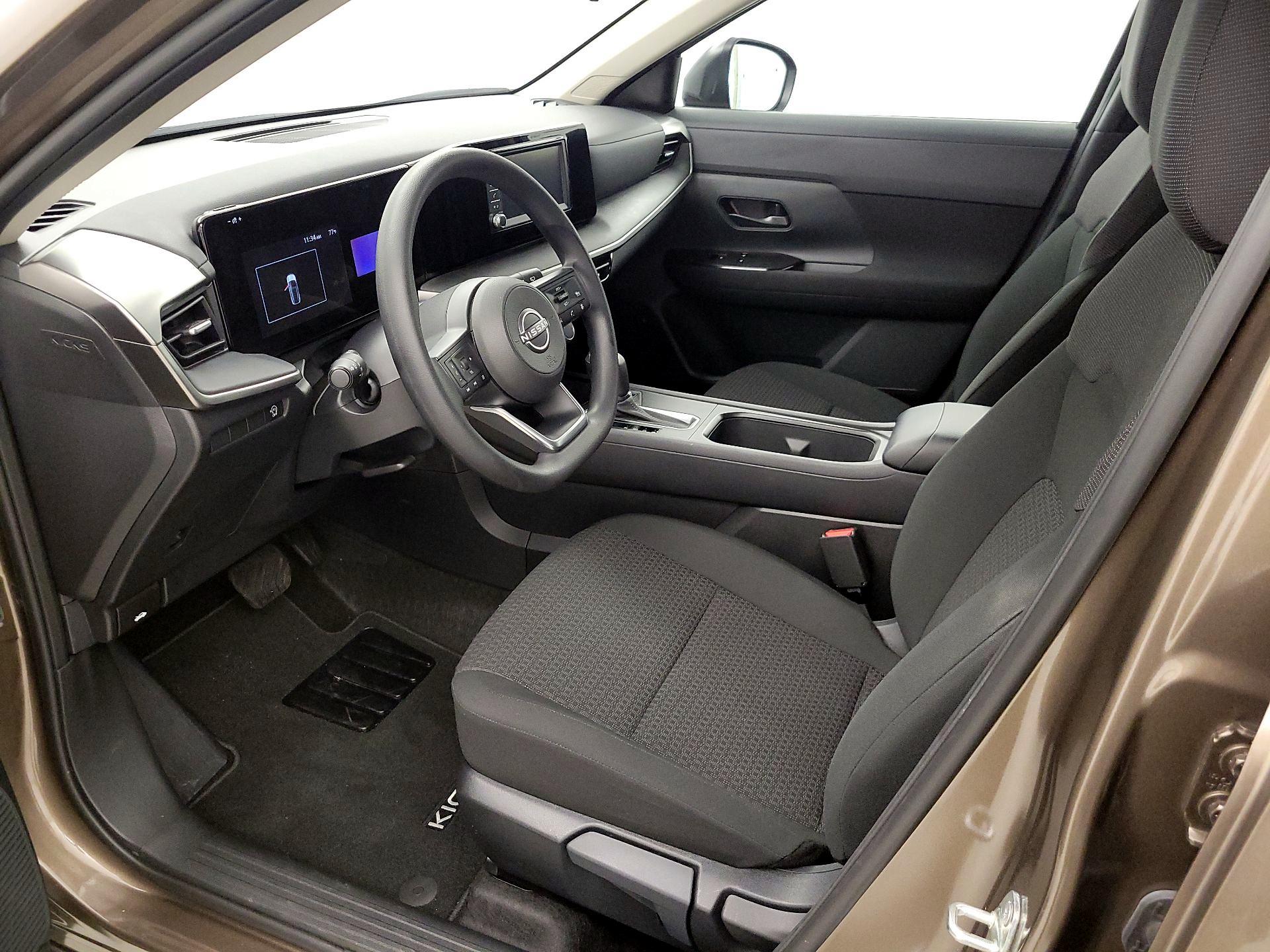 Thumbnail: 2025 Nissan Kicks - 11