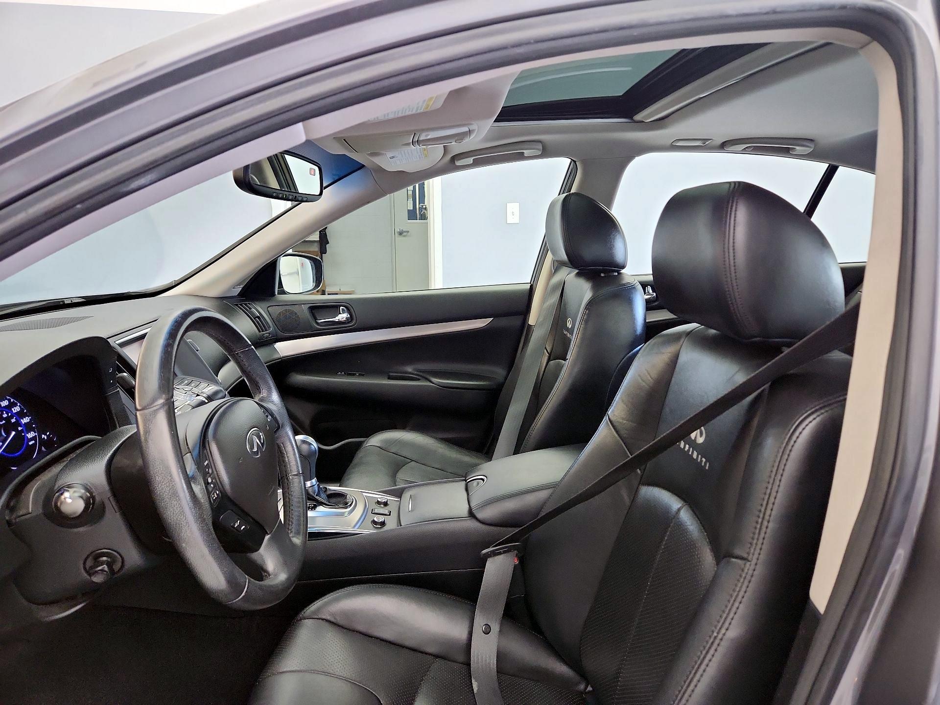 Thumbnail: 2013 INFINITI G37 - 18
