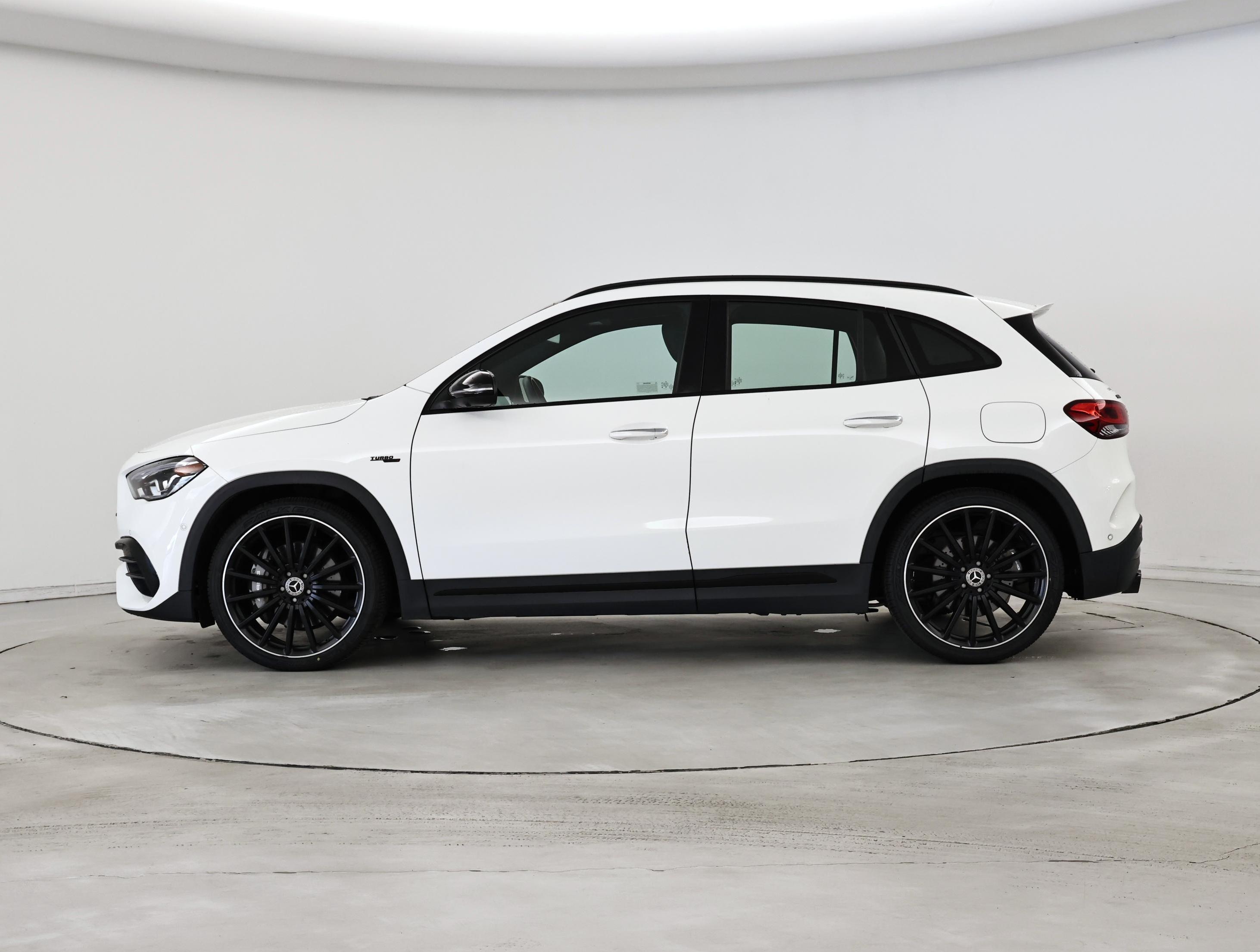 Thumbnail: 2023 Mercedes-Benz GLA - 3