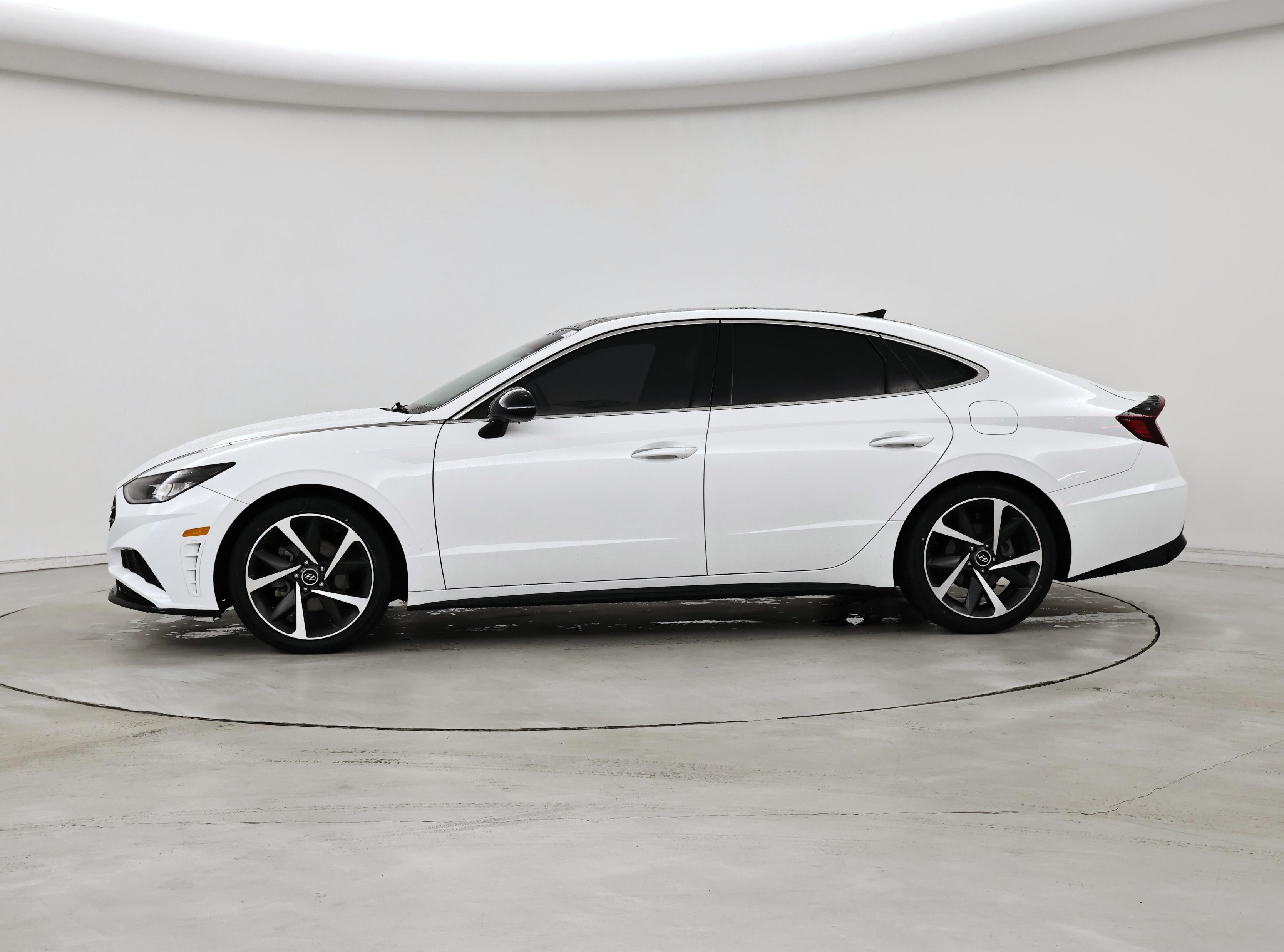 Thumbnail: 2023 Hyundai Sonata - 3