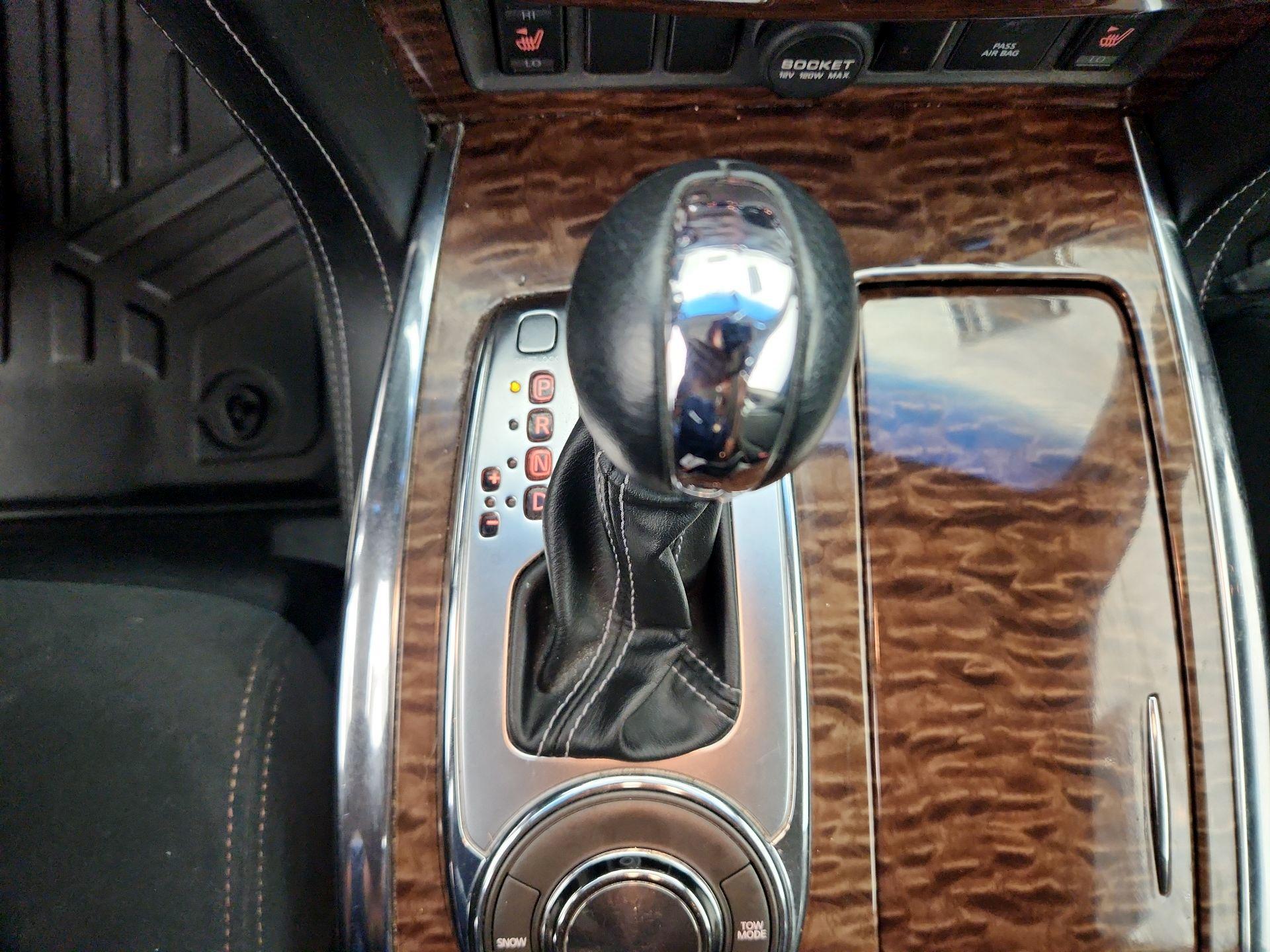 Thumbnail: 2017 Nissan Armada - 18