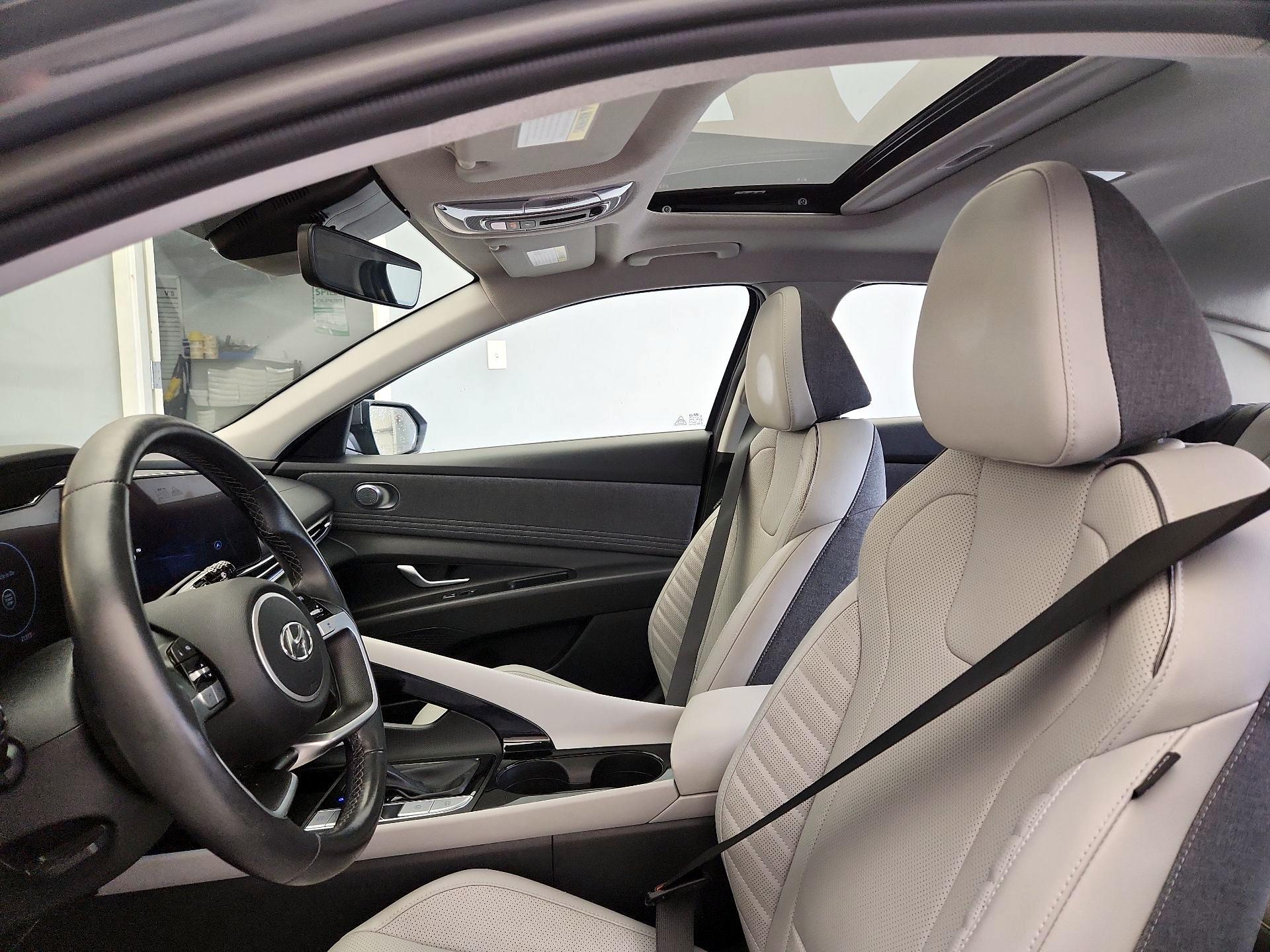Thumbnail: 2023 Hyundai Elantra - 19
