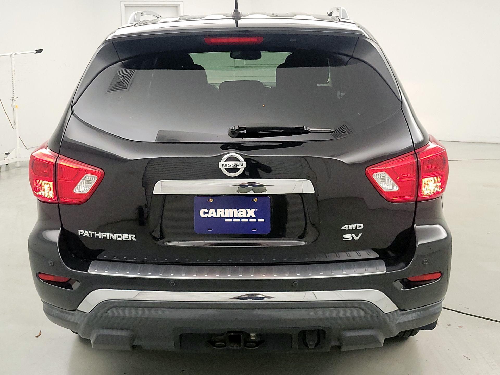 Thumbnail: 2017 Nissan Pathfinder - 6