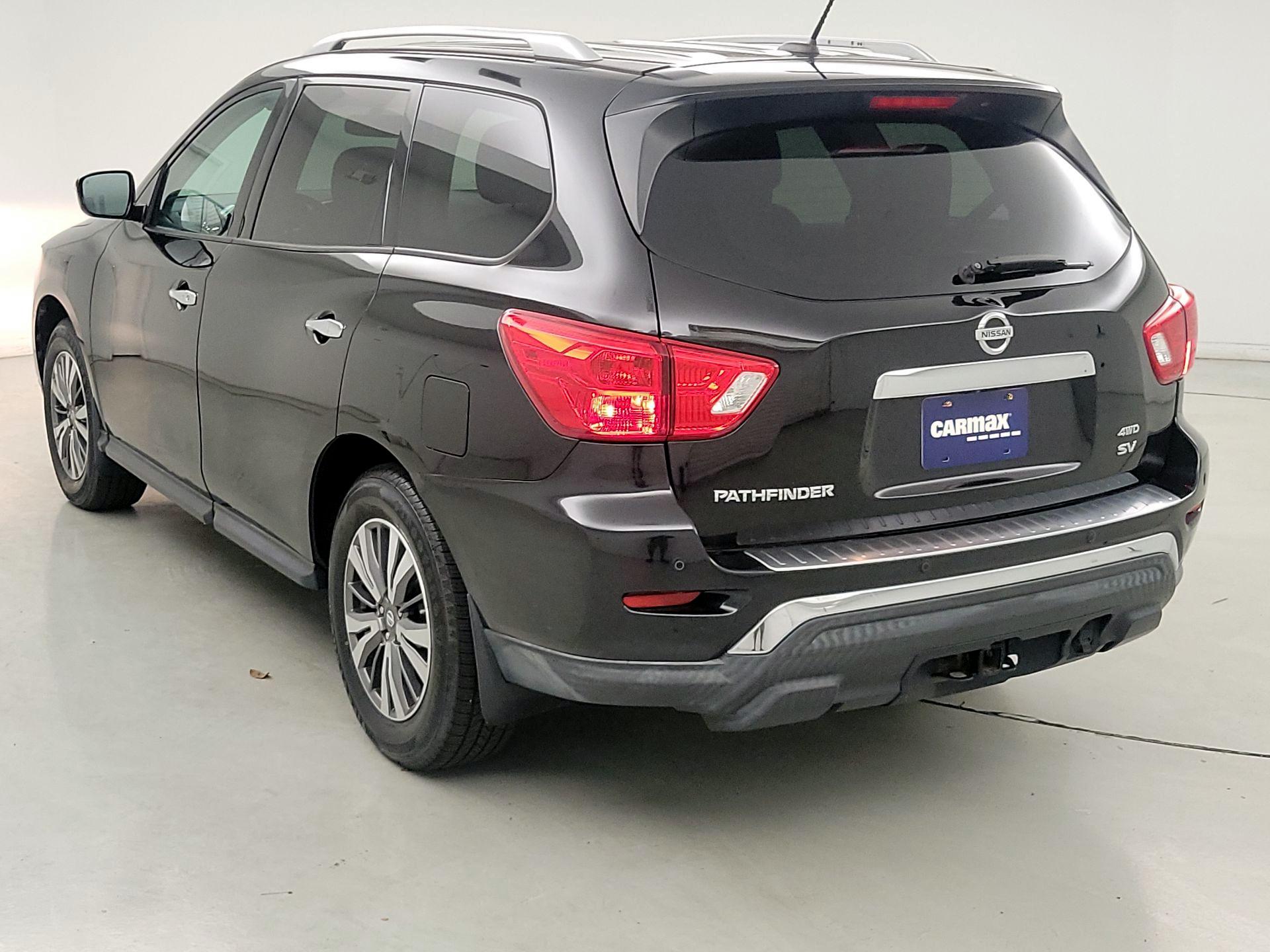 Thumbnail: 2017 Nissan Pathfinder - 7