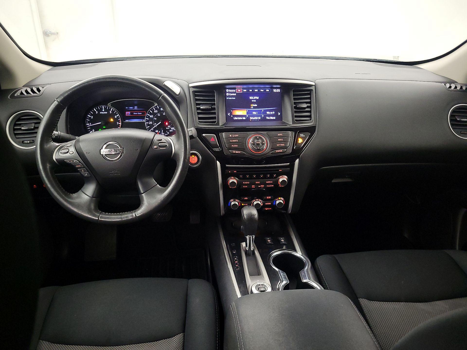 Thumbnail: 2017 Nissan Pathfinder - 8